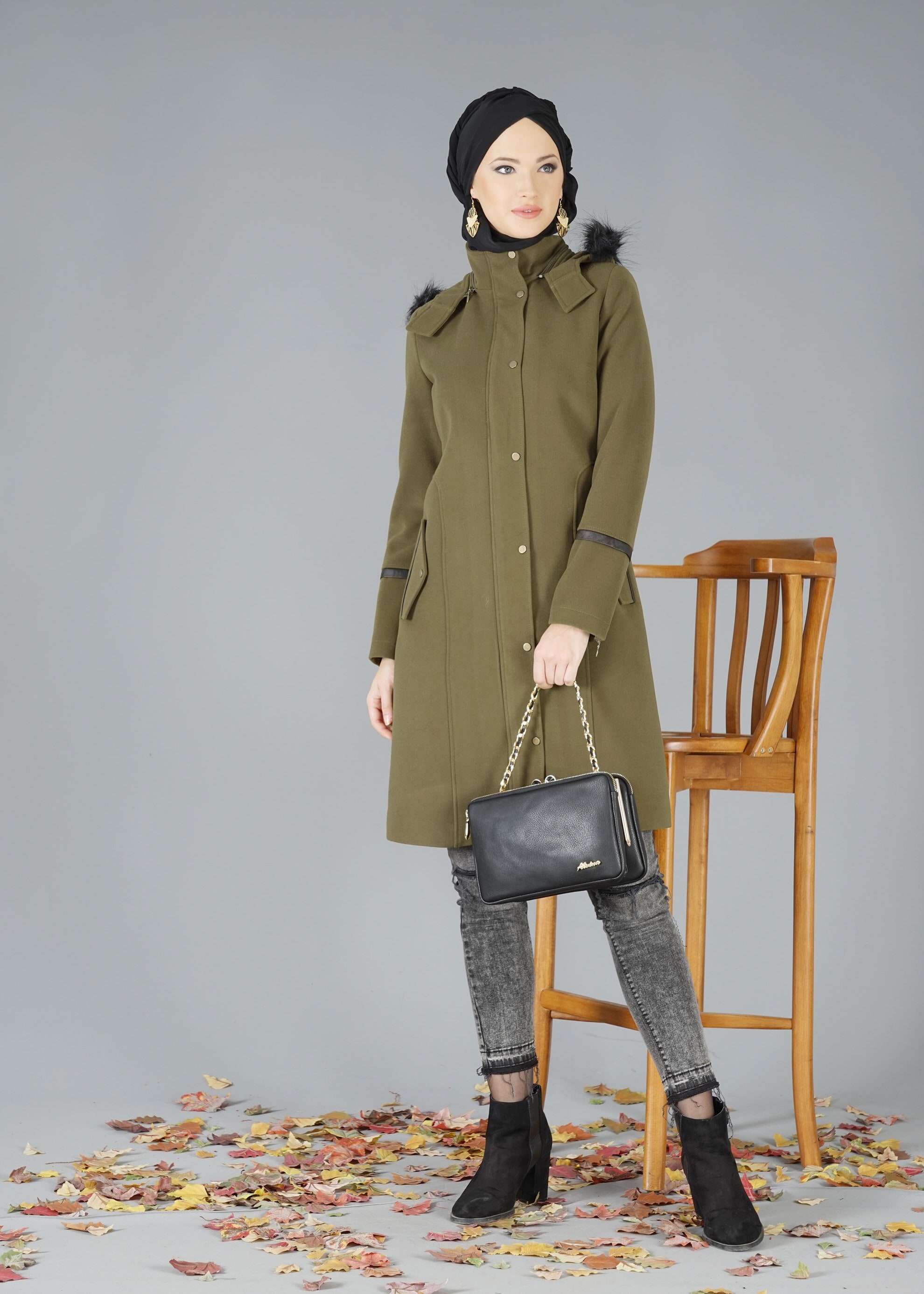 Tesettür giyim HAKİ KAPÜŞONLU KAŞE KABAN 9471