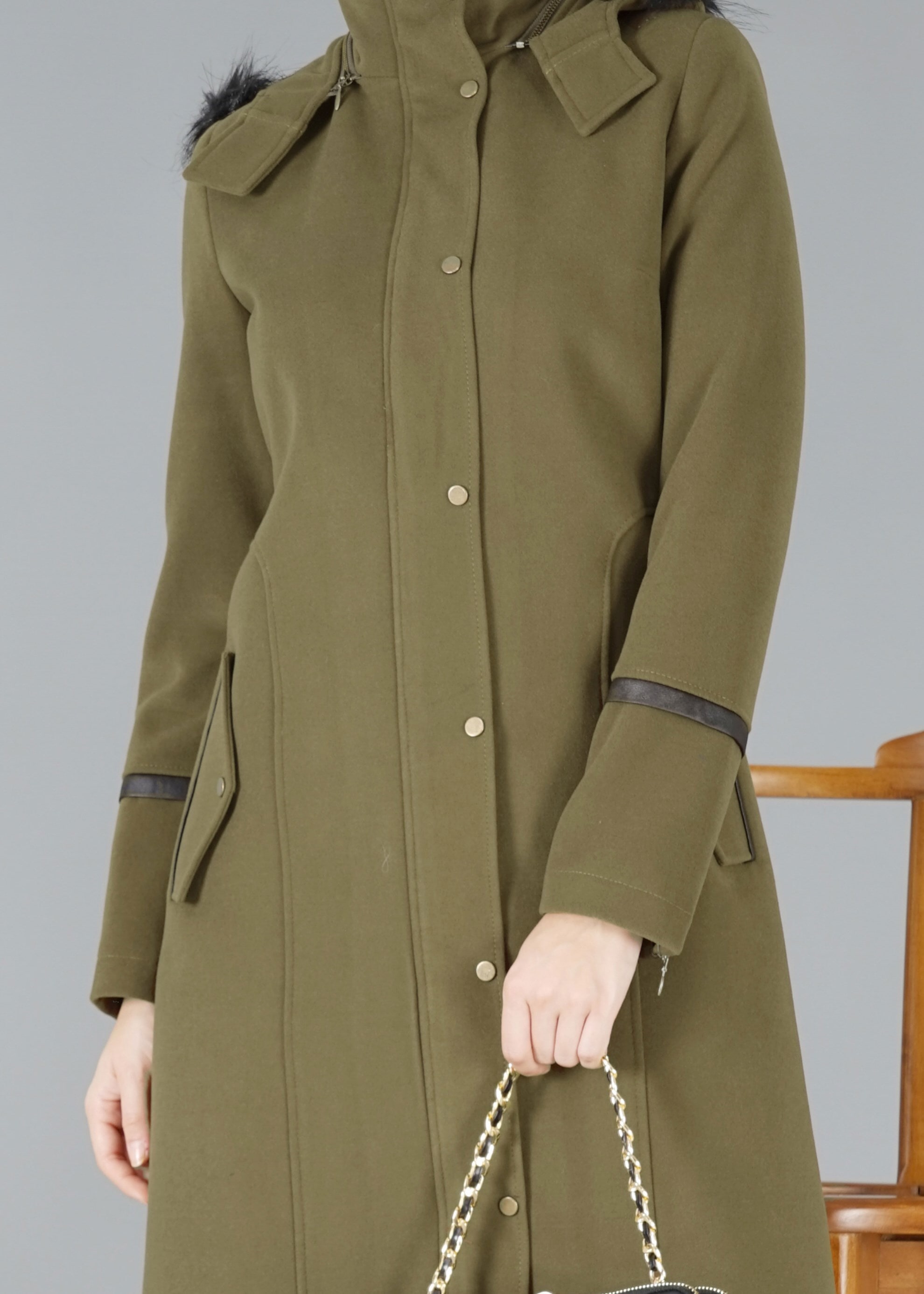 Tesettür giyim HAKİ KAPÜŞONLU KAŞE KABAN 9471