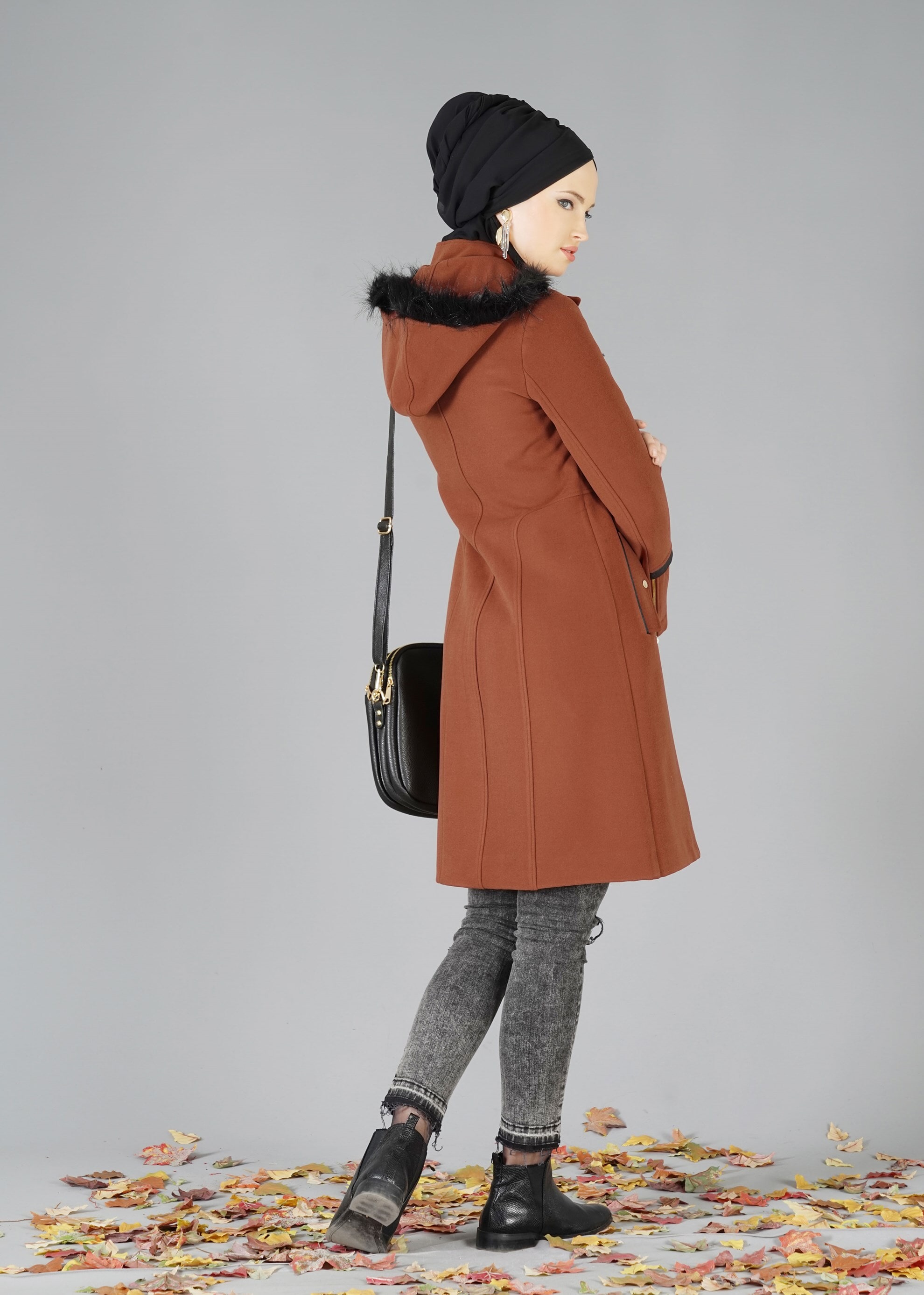 Tesettür giyim TURUNCU KAPÜŞONLU KAŞE KABAN 9471