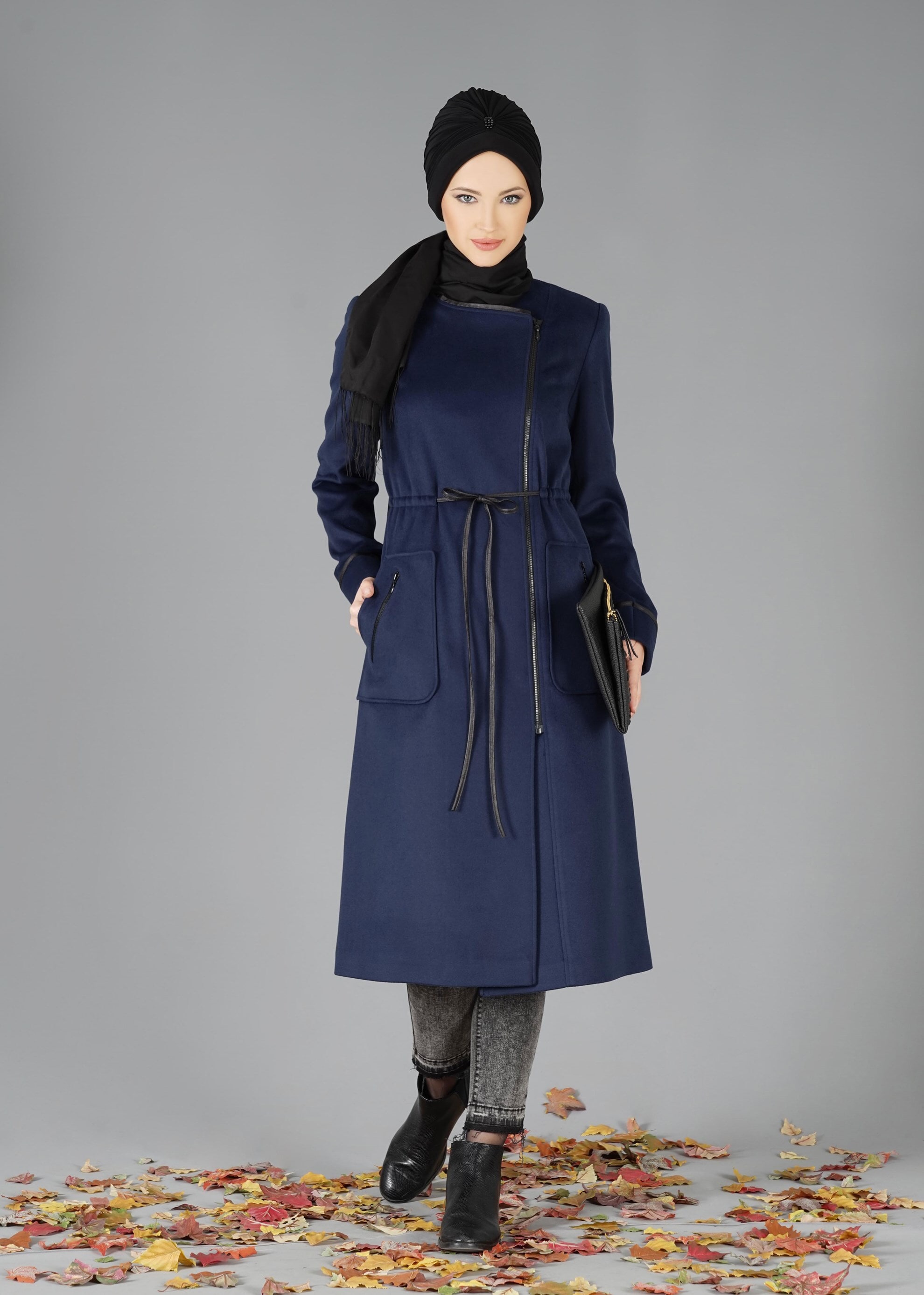Tesettür giyim LACİVERT BELİ BÜZGÜLÜ BAĞCIKLI KABAN 9473
