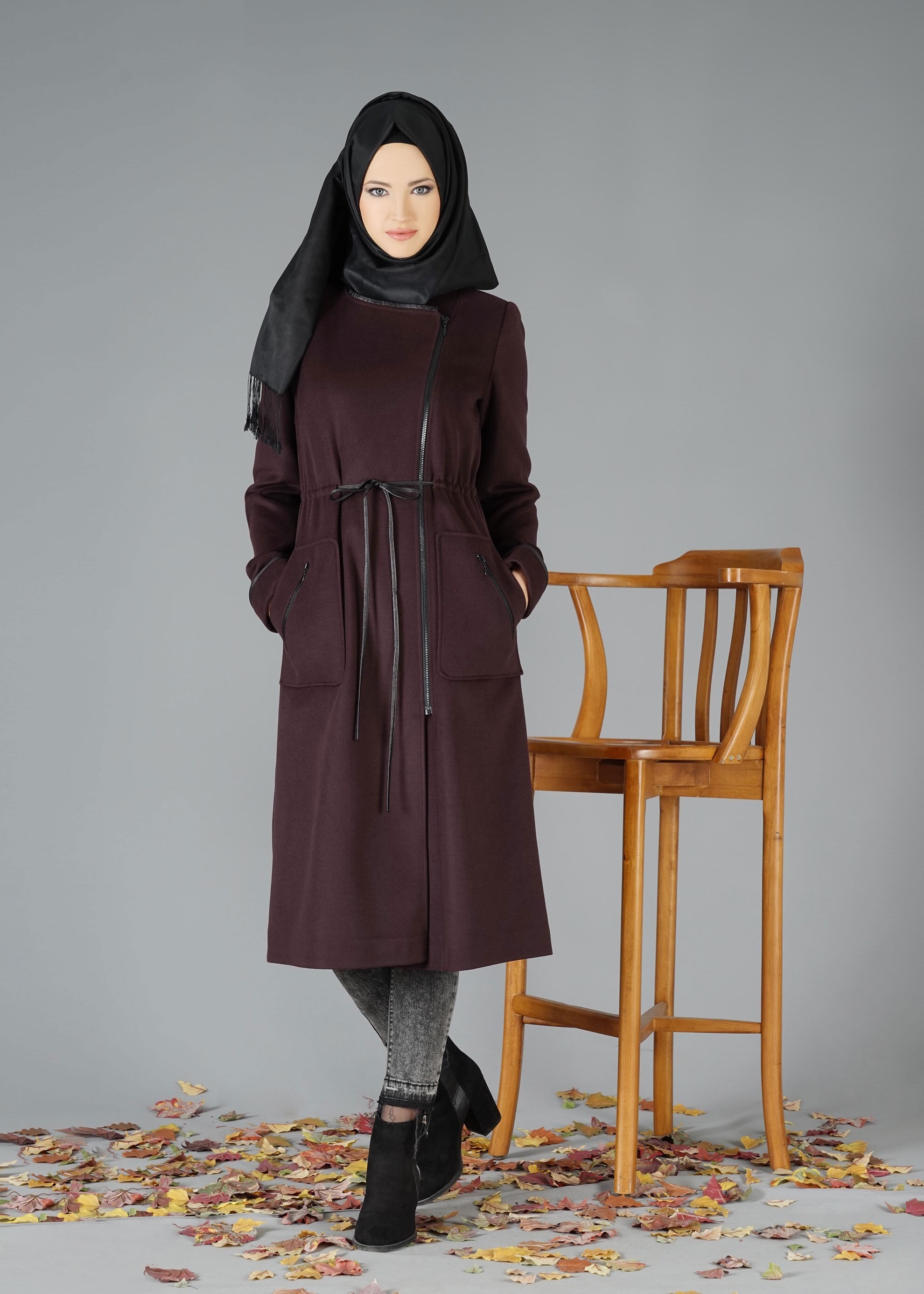 Tesettür giyim MÜRDÜM BELİ BÜZGÜLÜ BAĞCIKLI KABAN 9473