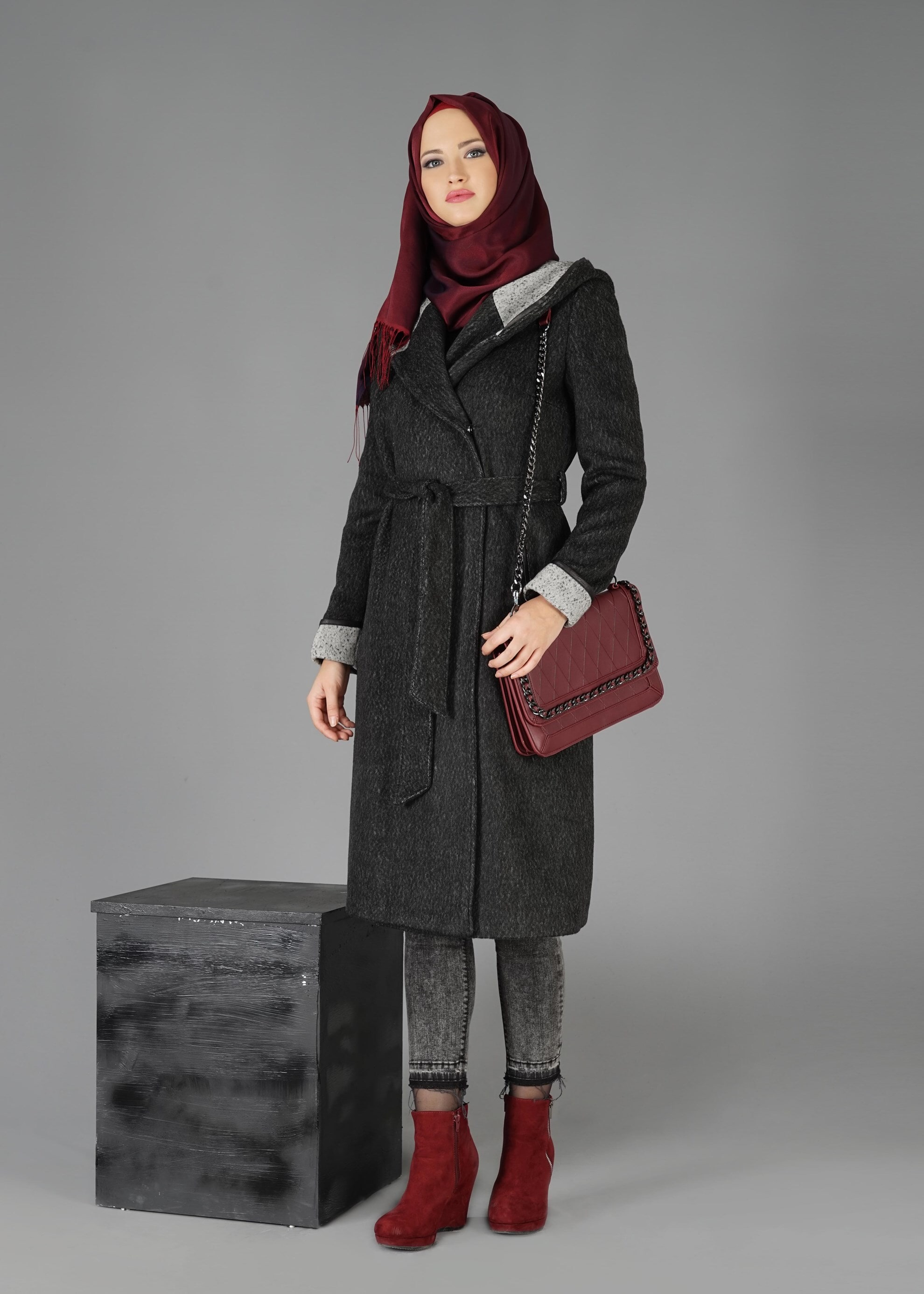 Tesettür giyim SİYAH 9474 KABAN