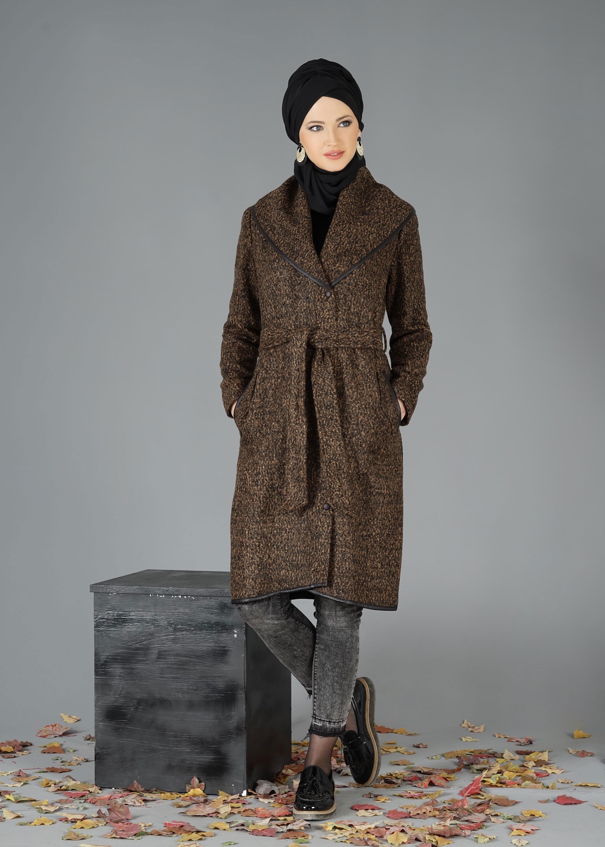 Tesettür giyim KAHVE ŞAL YAKA KABAN 9476