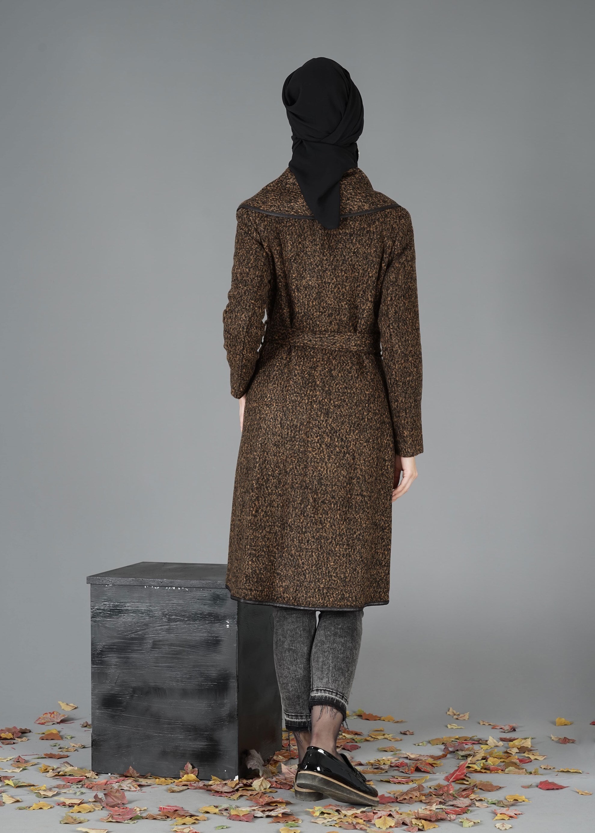 Tesettür giyim KAHVE ŞAL YAKA KABAN 9476