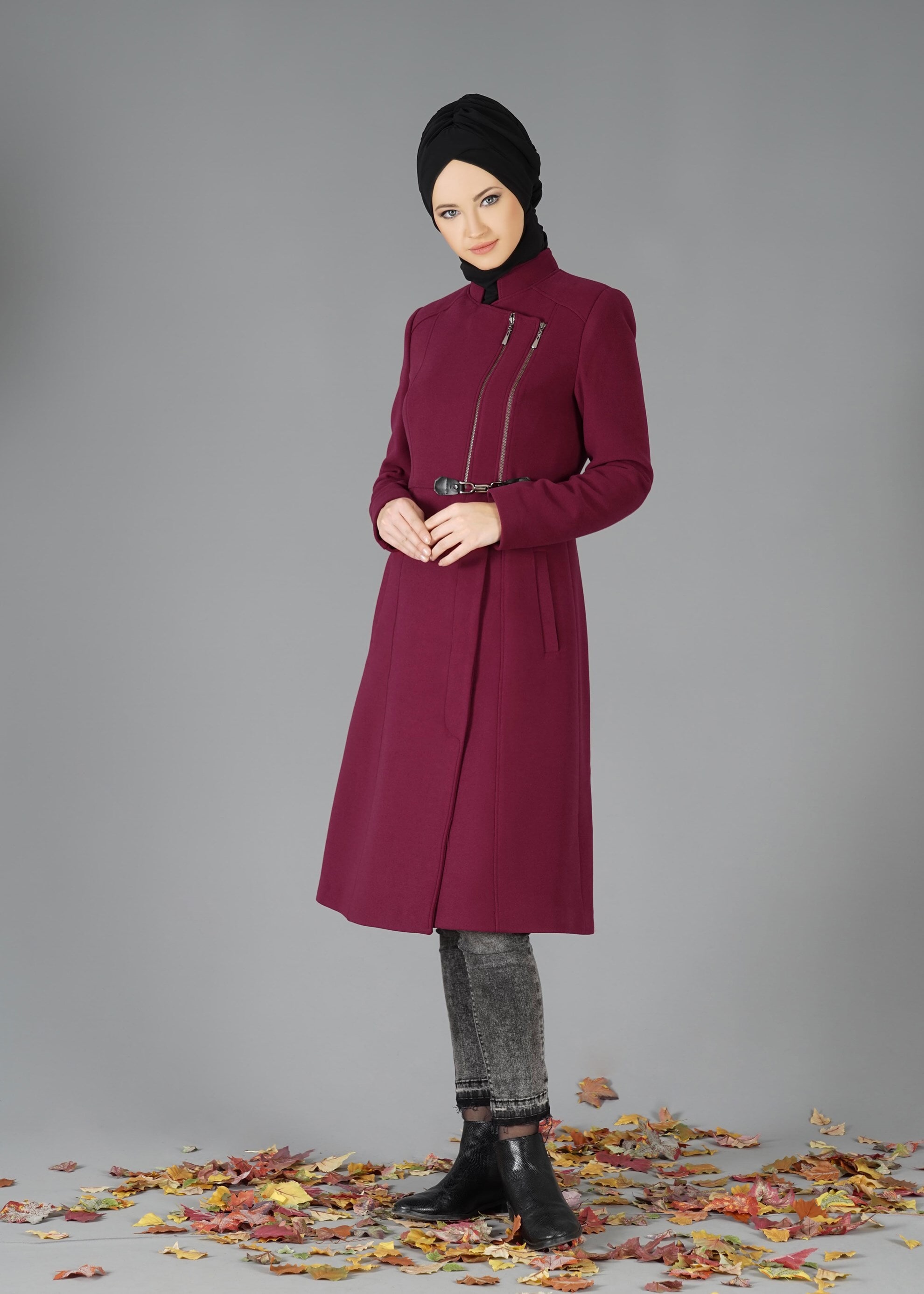 Tesettür giyim MOR BELİ KEMER DETAYLI FERMUARLI KABAN 9478