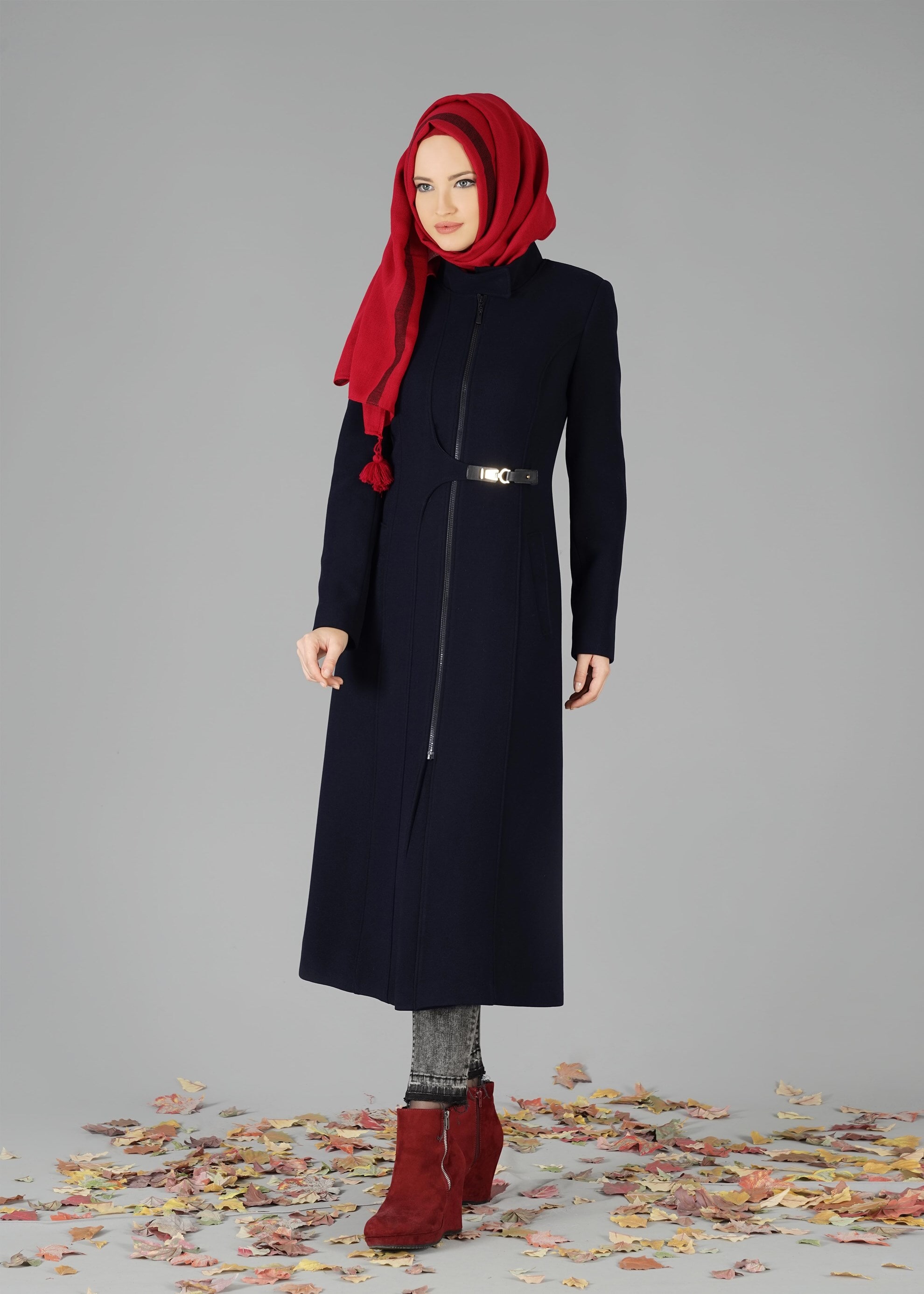 Tesettür giyim LACİVERT YAKASI BAĞLAMALI KEMER DETAYLI KABAN 9500 