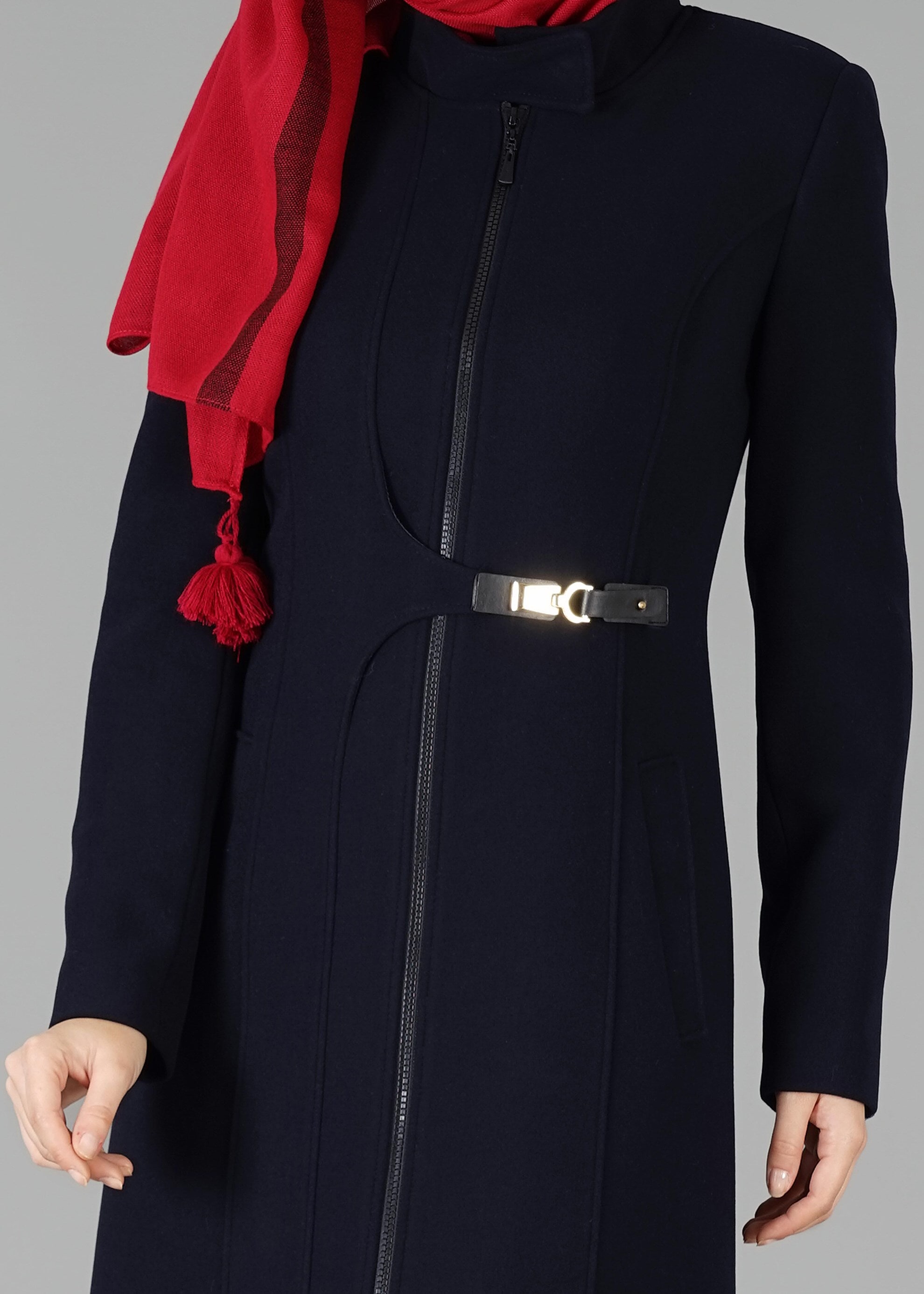 Tesettür giyim LACİVERT YAKASI BAĞLAMALI KEMER DETAYLI KABAN 9500 