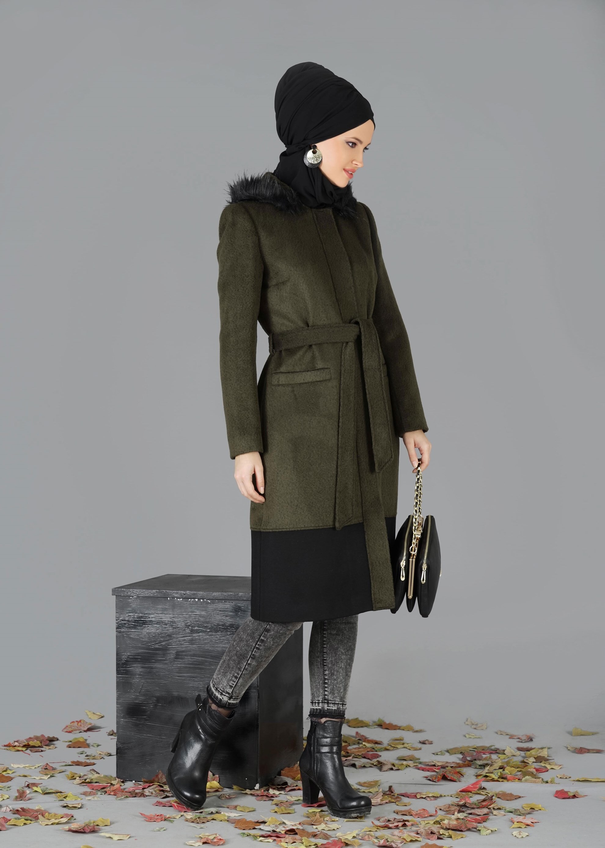 Tesettür giyim HAKİ 9501 KABAN