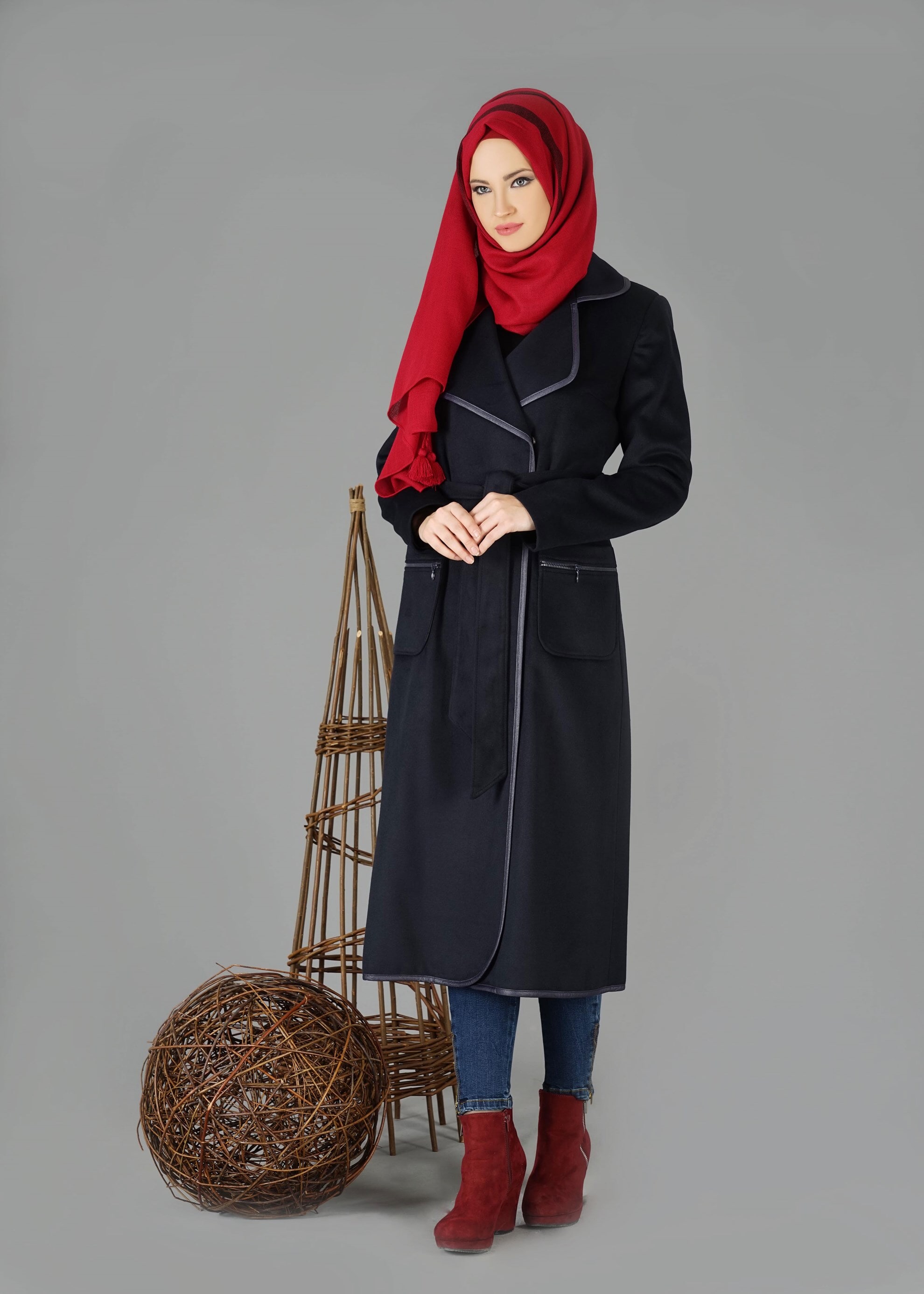 Tesettür giyim LACİVERT KRUVAZE YAKA KUŞAKLI KABAN 9503