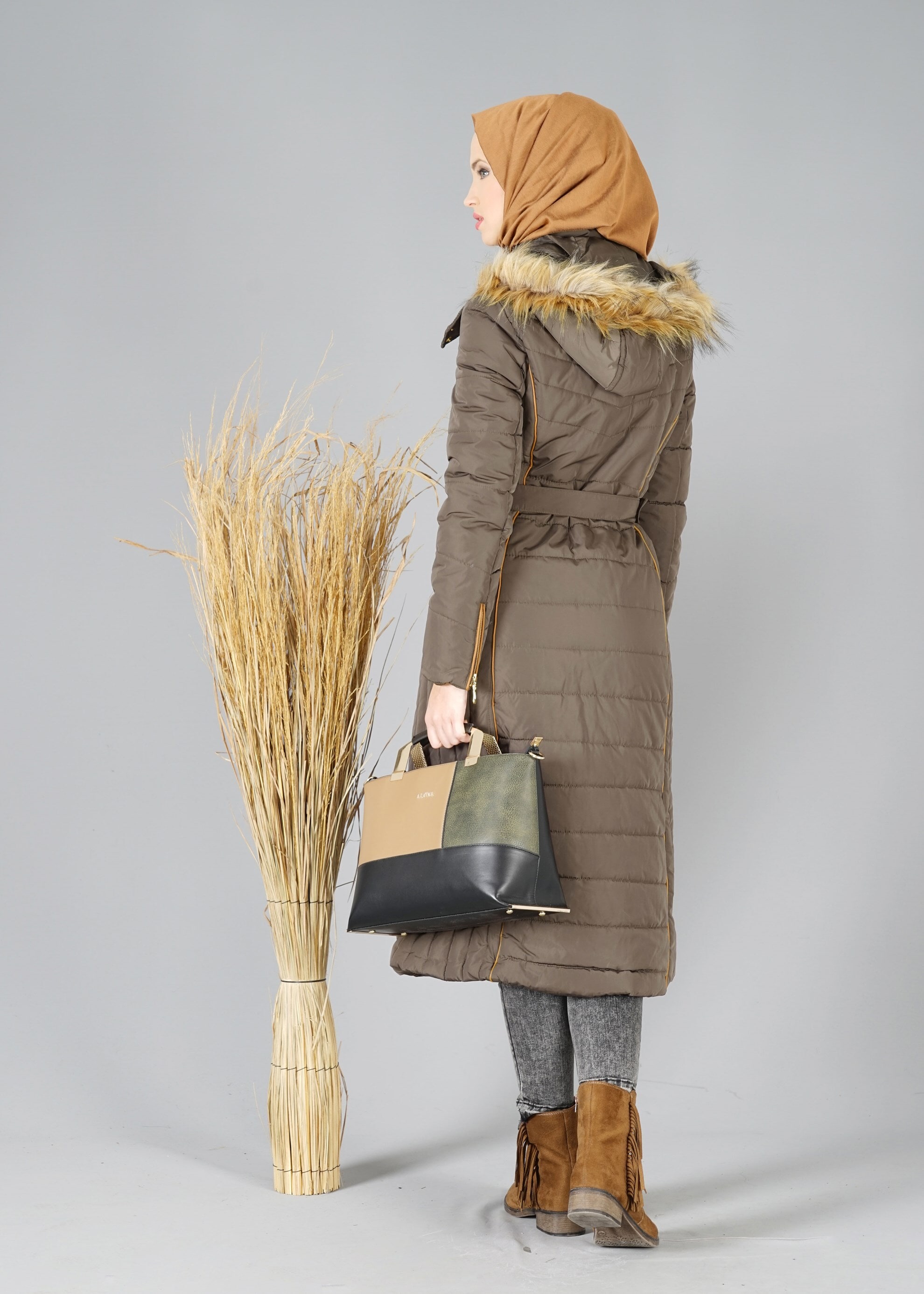 Tesettür giyim HAKİ 9506 KABAN