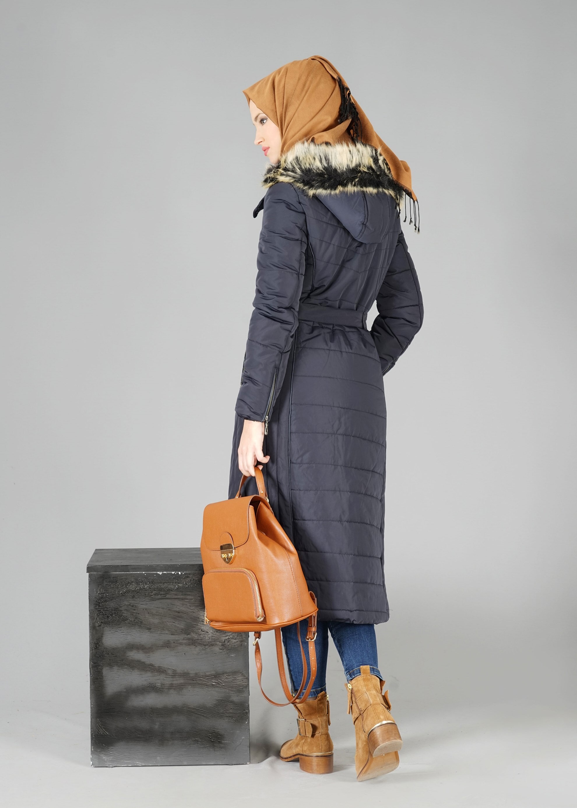 Tesettür giyim LACİVERT 9506 KABAN