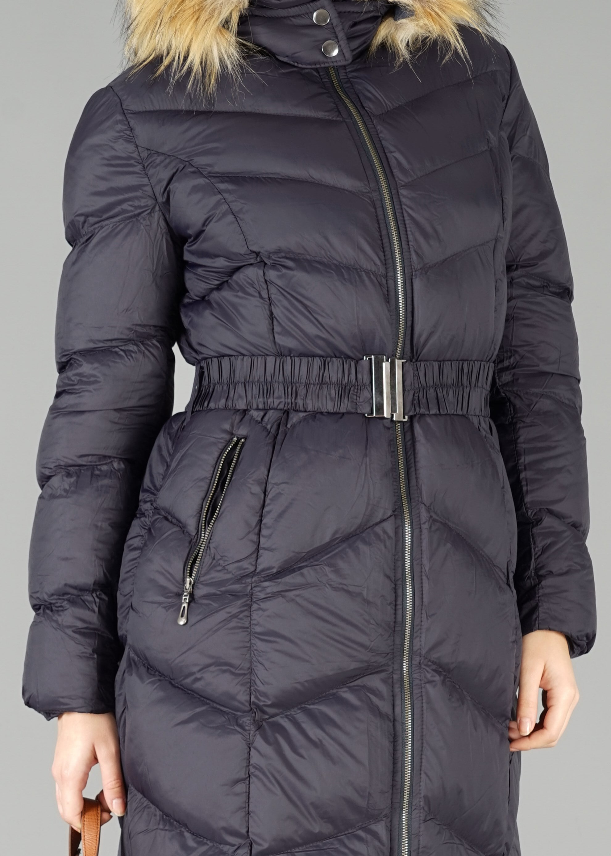 Tesettür giyim LACİVERT KAPÜŞONLU ŞİŞME KABAN 9507