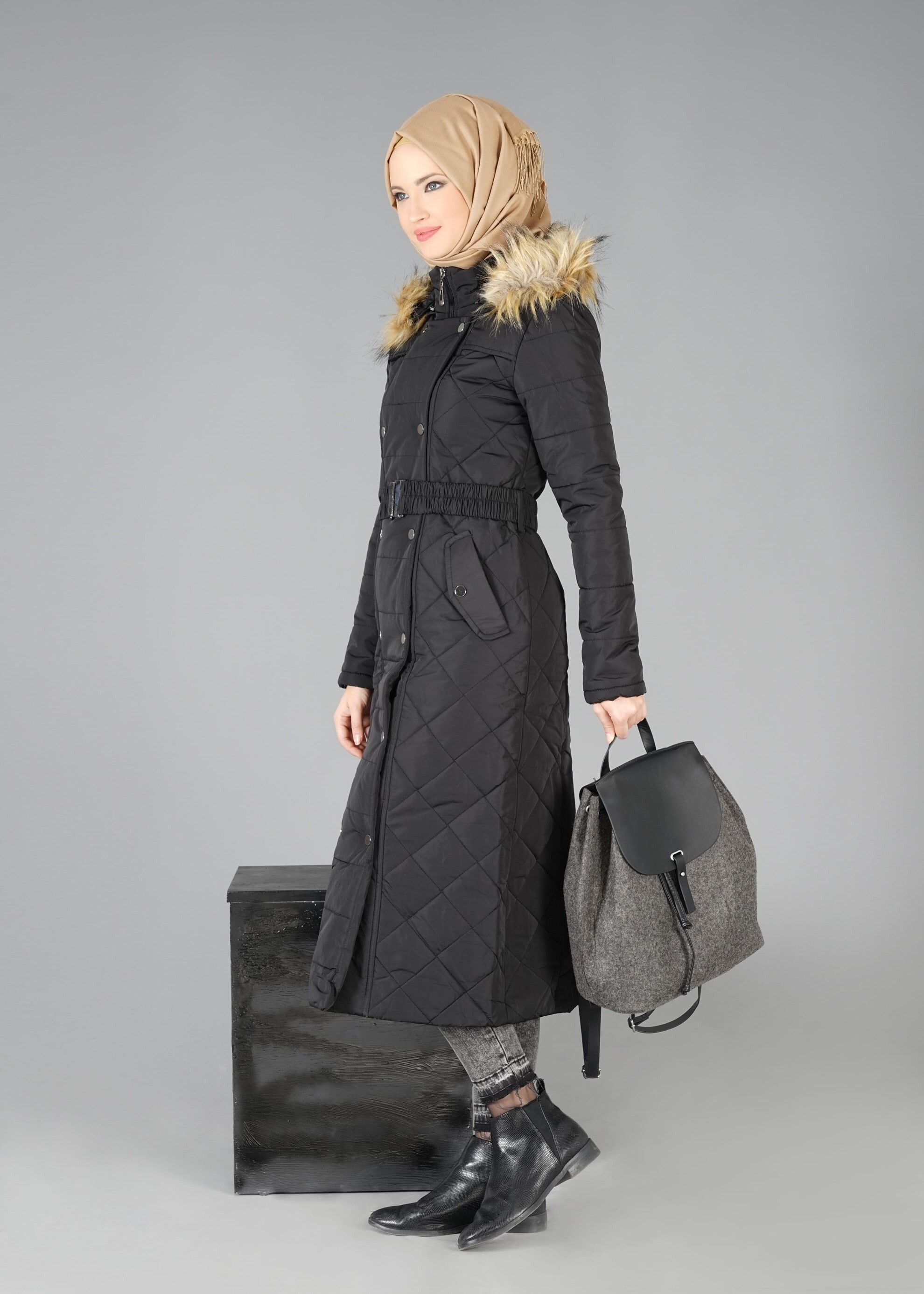 Tesettür giyim SİYAH 9508 KABAN