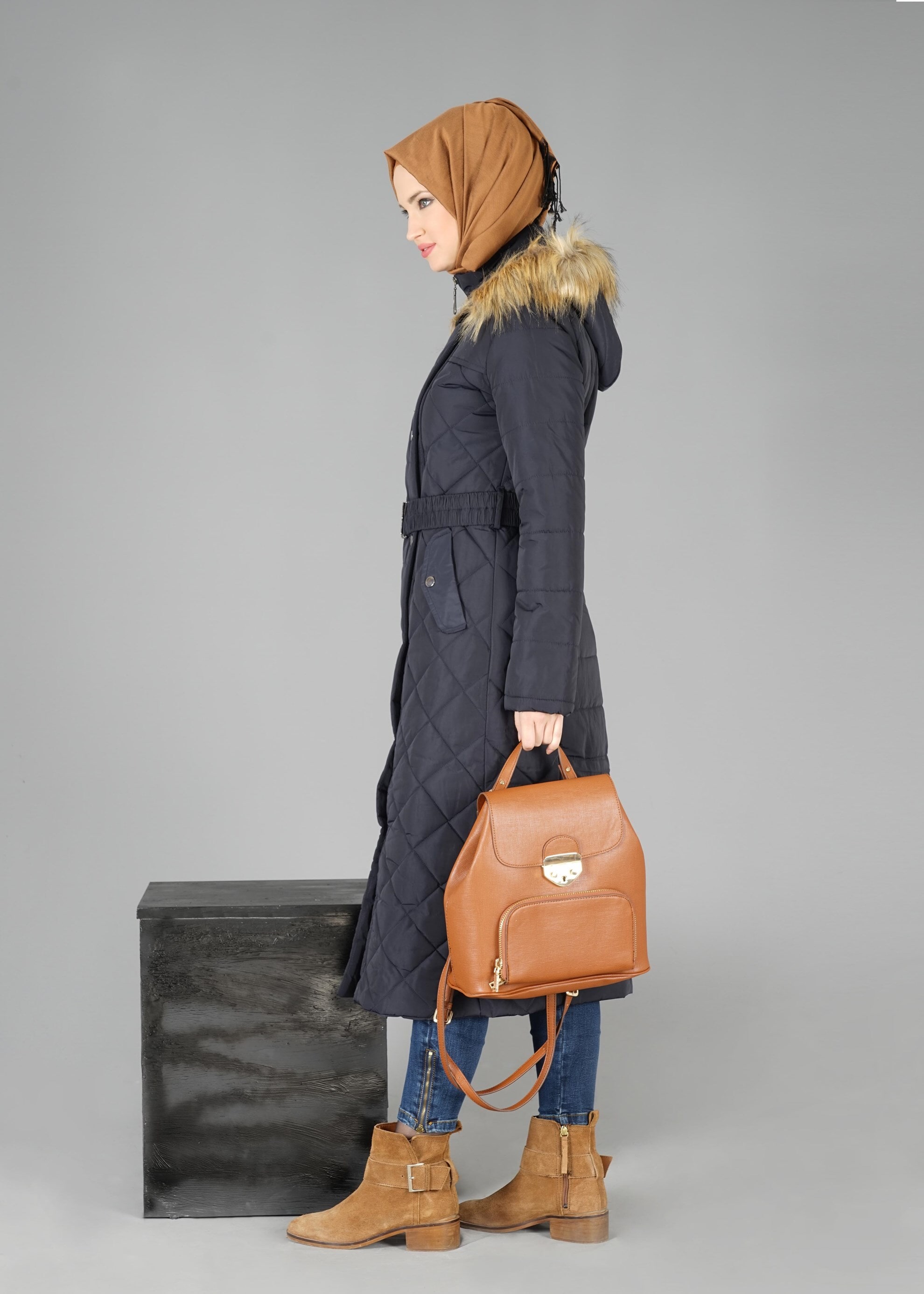 Tesettür giyim LACİVERT 9508 KABAN