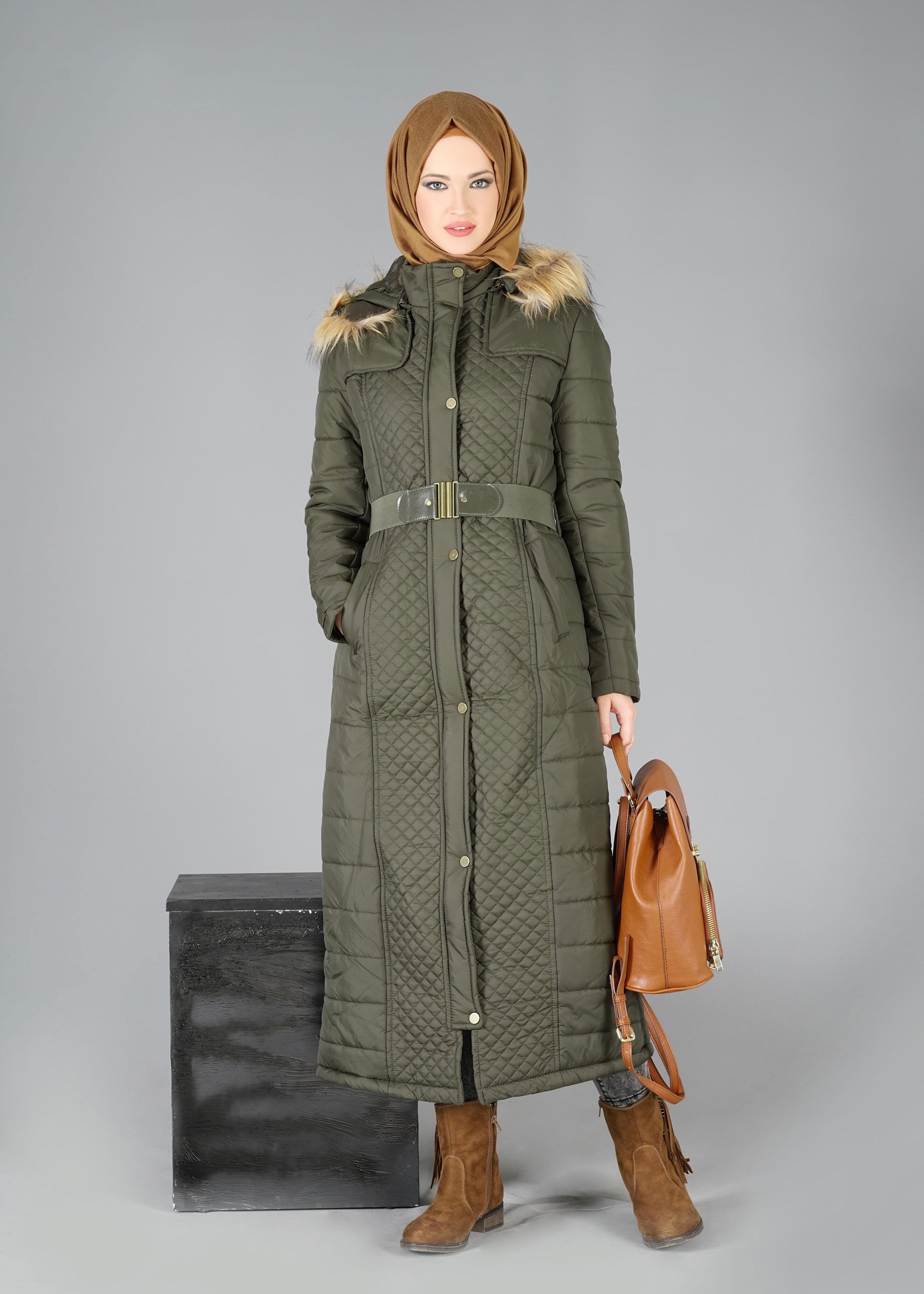 Tesettür giyim HAKİ 9512 KABAN