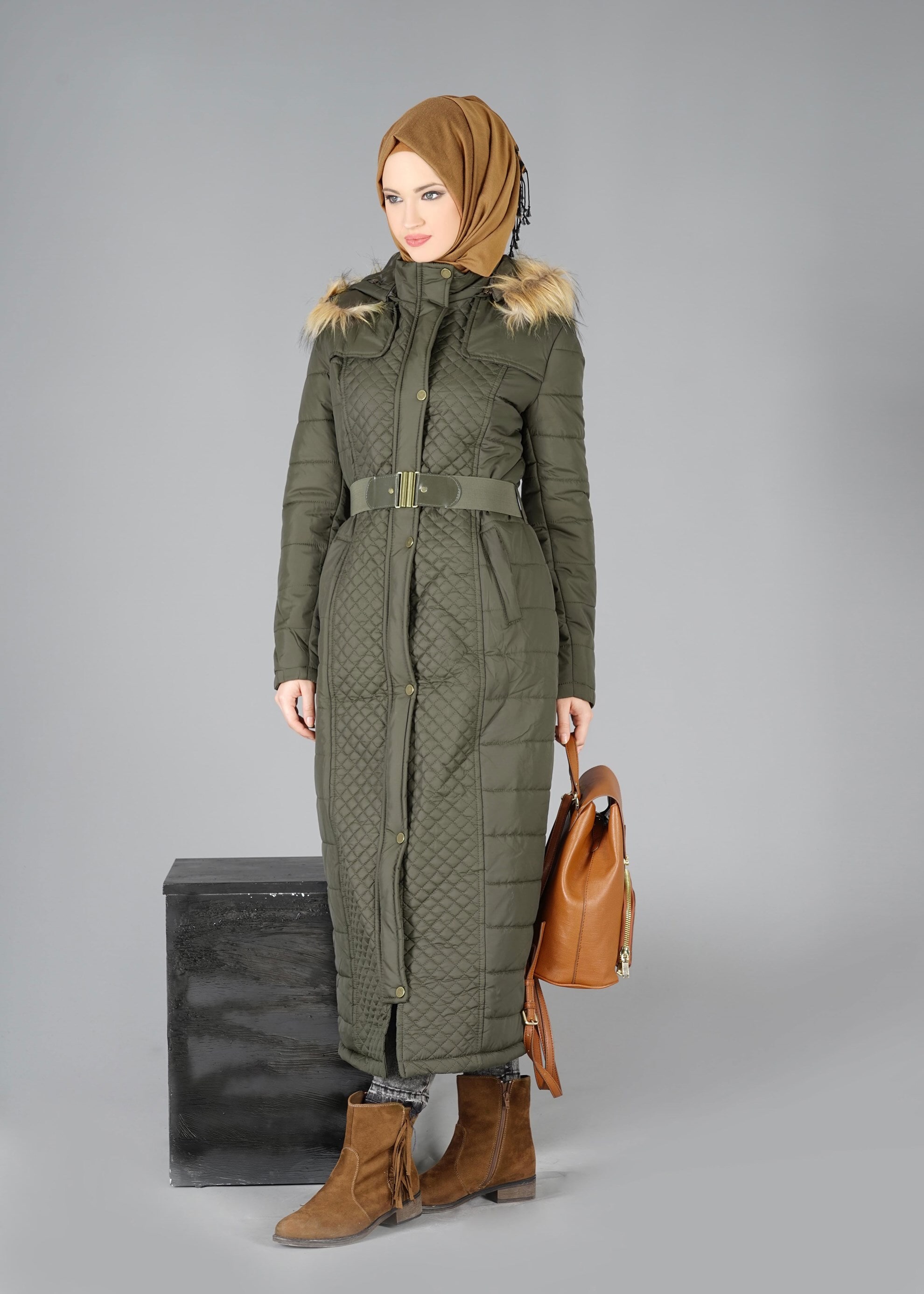 Tesettür giyim HAKİ 9512 KABAN