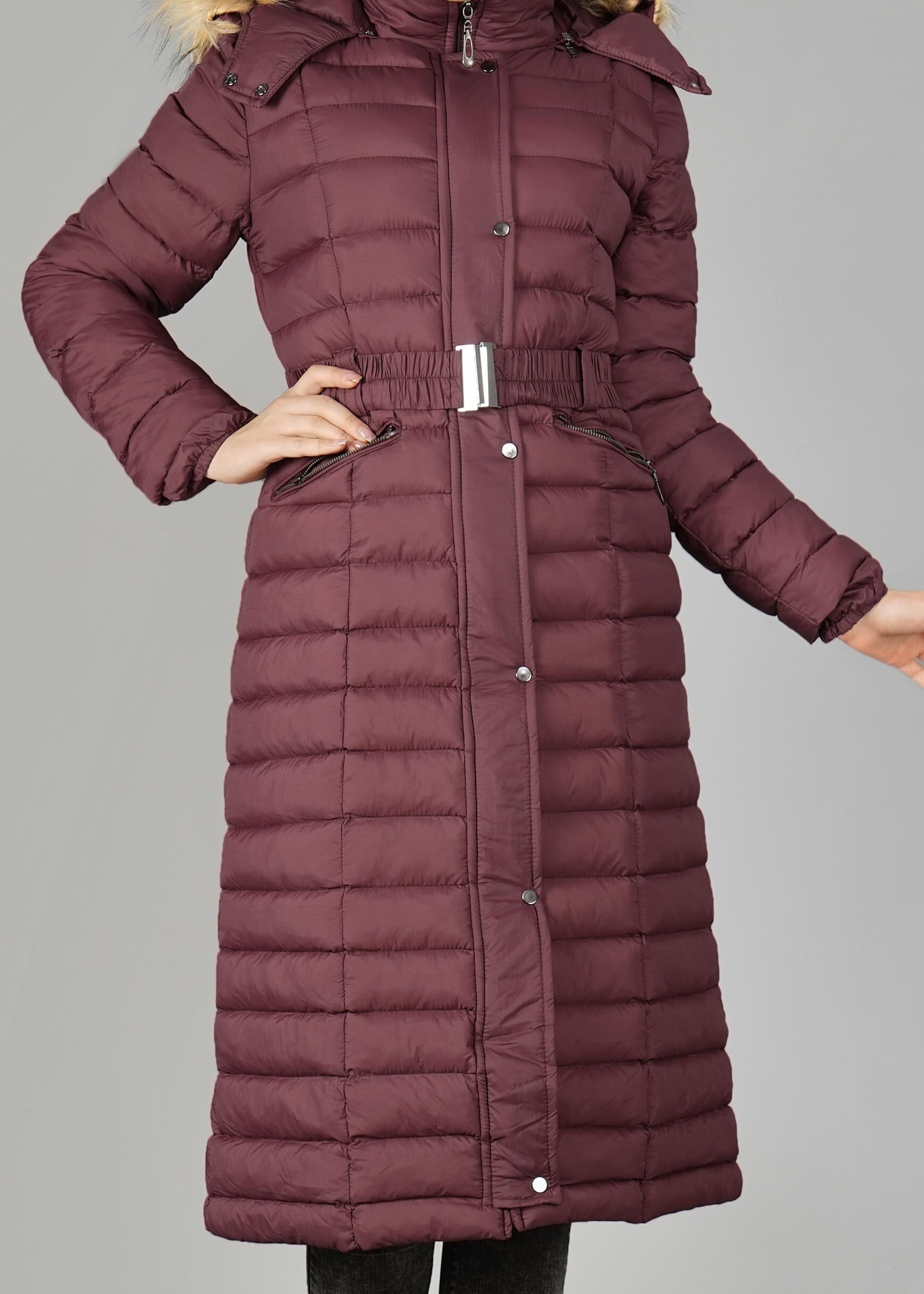 Tesettür giyim BORDO KEMERLİ ŞİŞME KABAN 9517