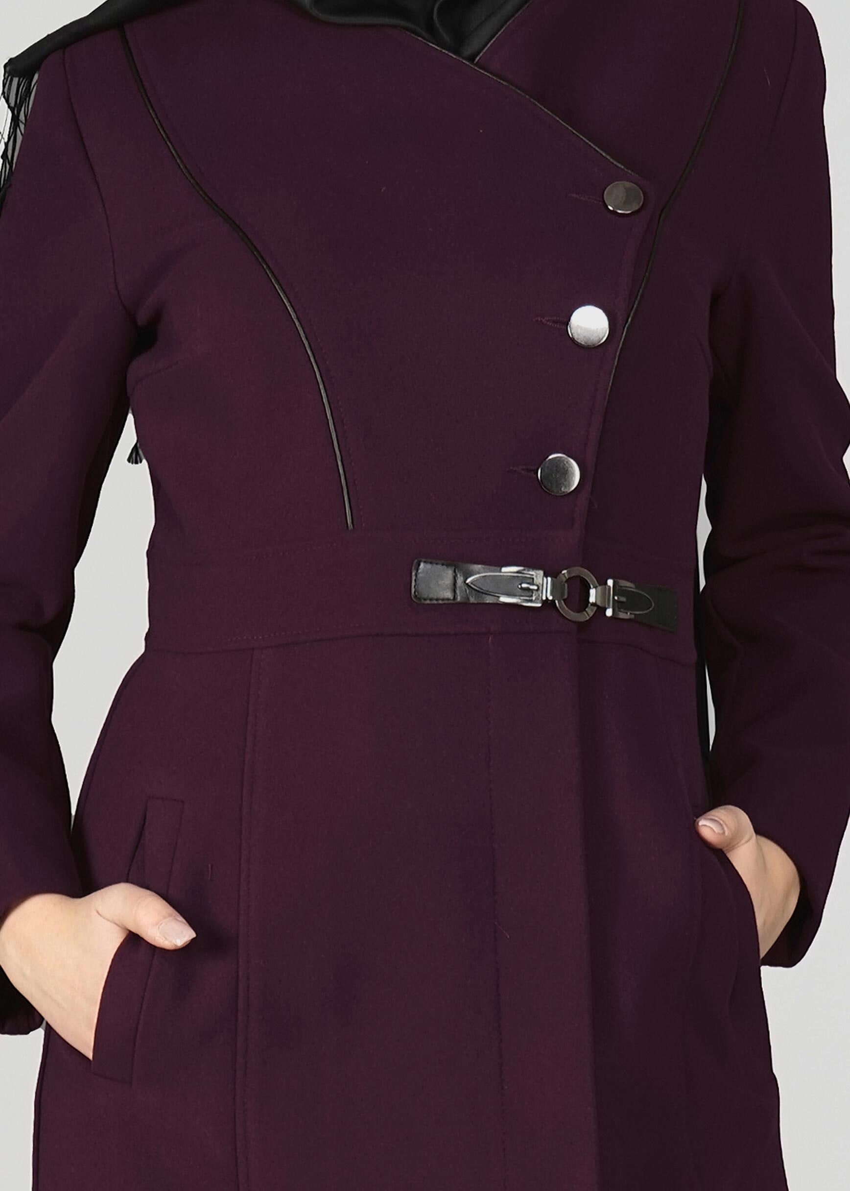 Tesettür giyim BORDO DÜĞME DETAYLI KABAN 9527