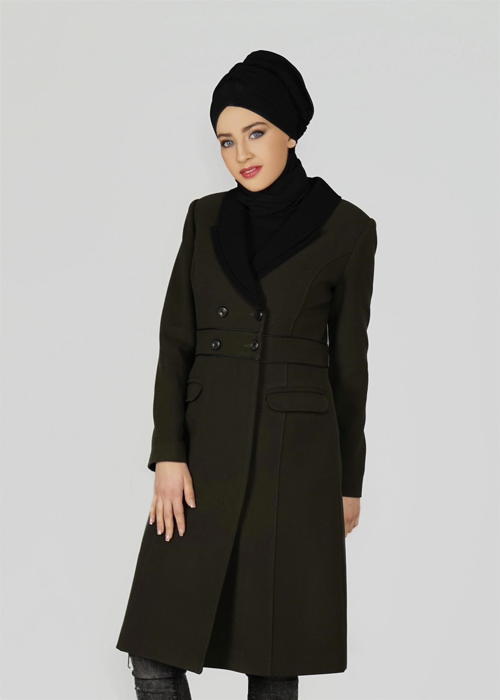 Tesettür giyim HAKİ DÜĞMELİ KAŞE KABAN 9528