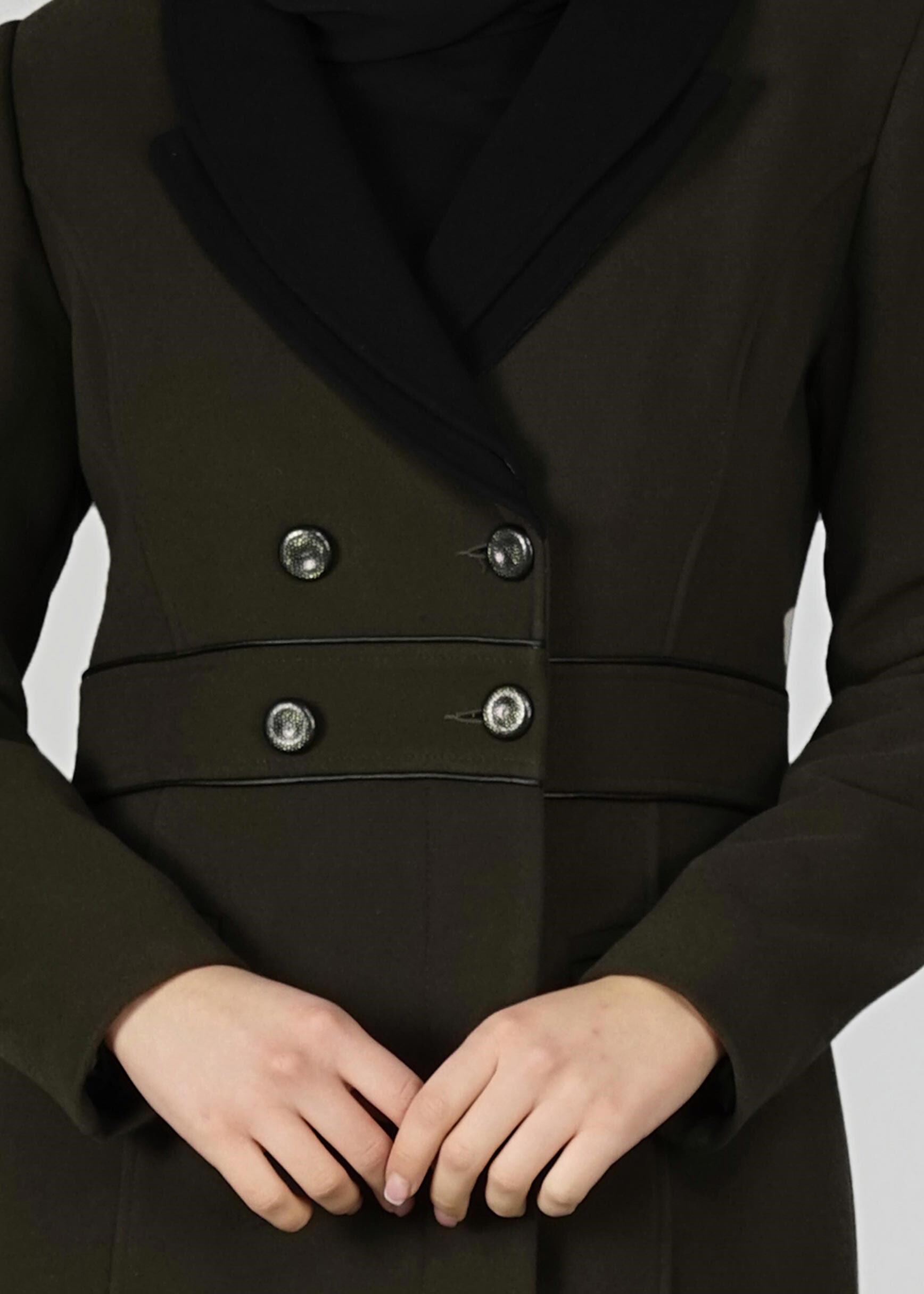 Tesettür giyim HAKİ DÜĞMELİ KAŞE KABAN 9528