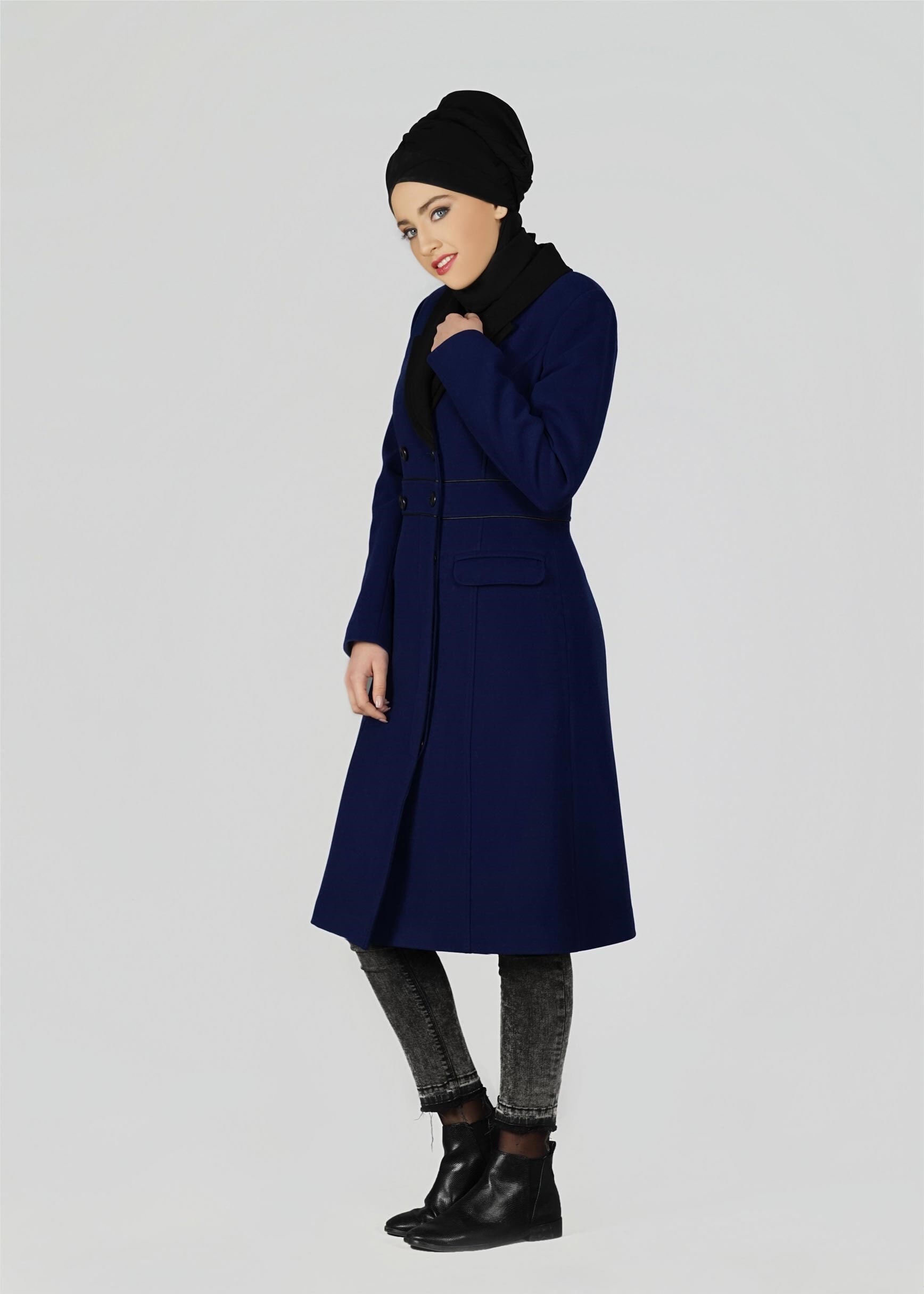 Tesettür giyim MAVİ DÜĞMELİ KAŞE KABAN 9528