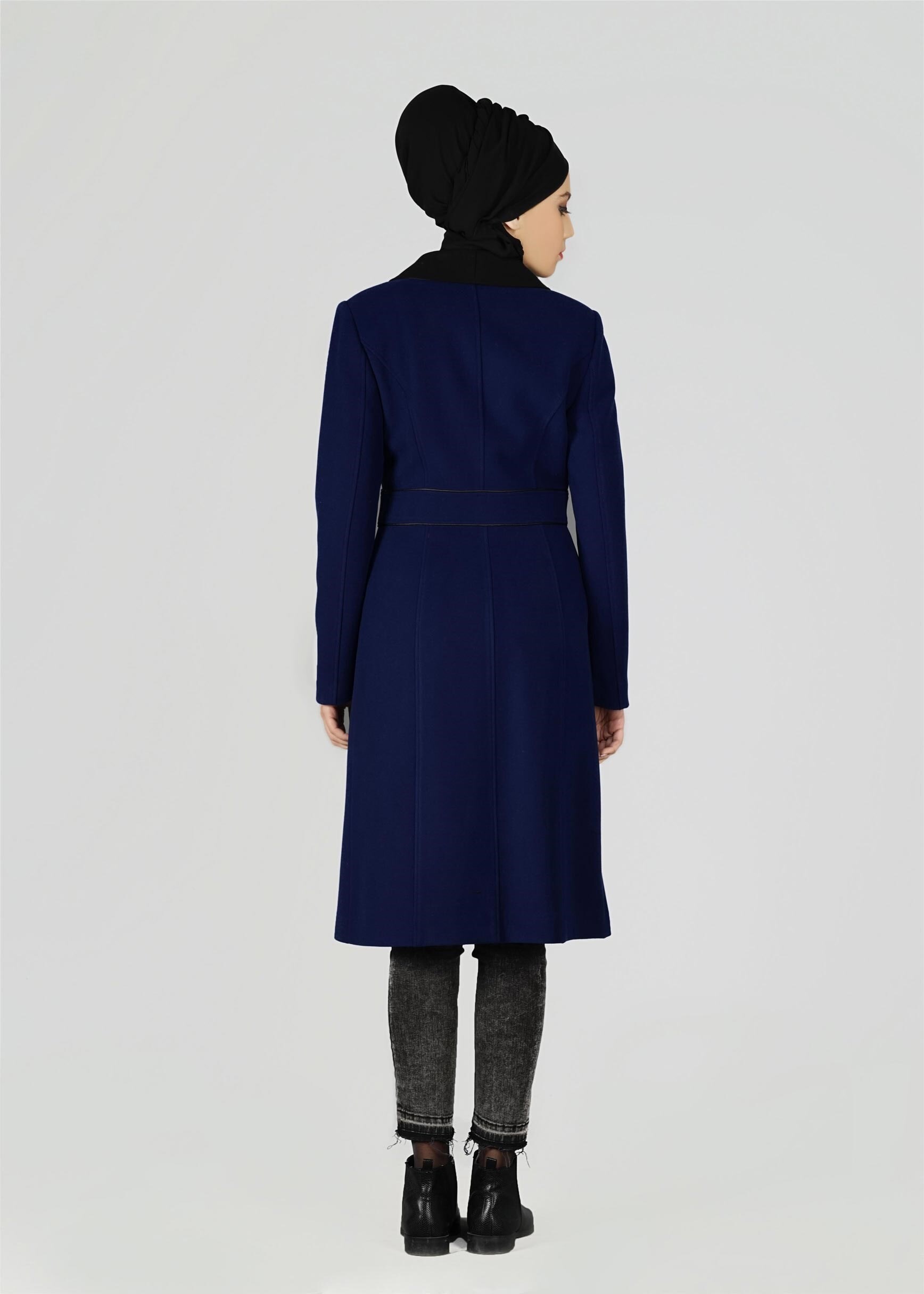 Tesettür giyim MAVİ DÜĞMELİ KAŞE KABAN 9528