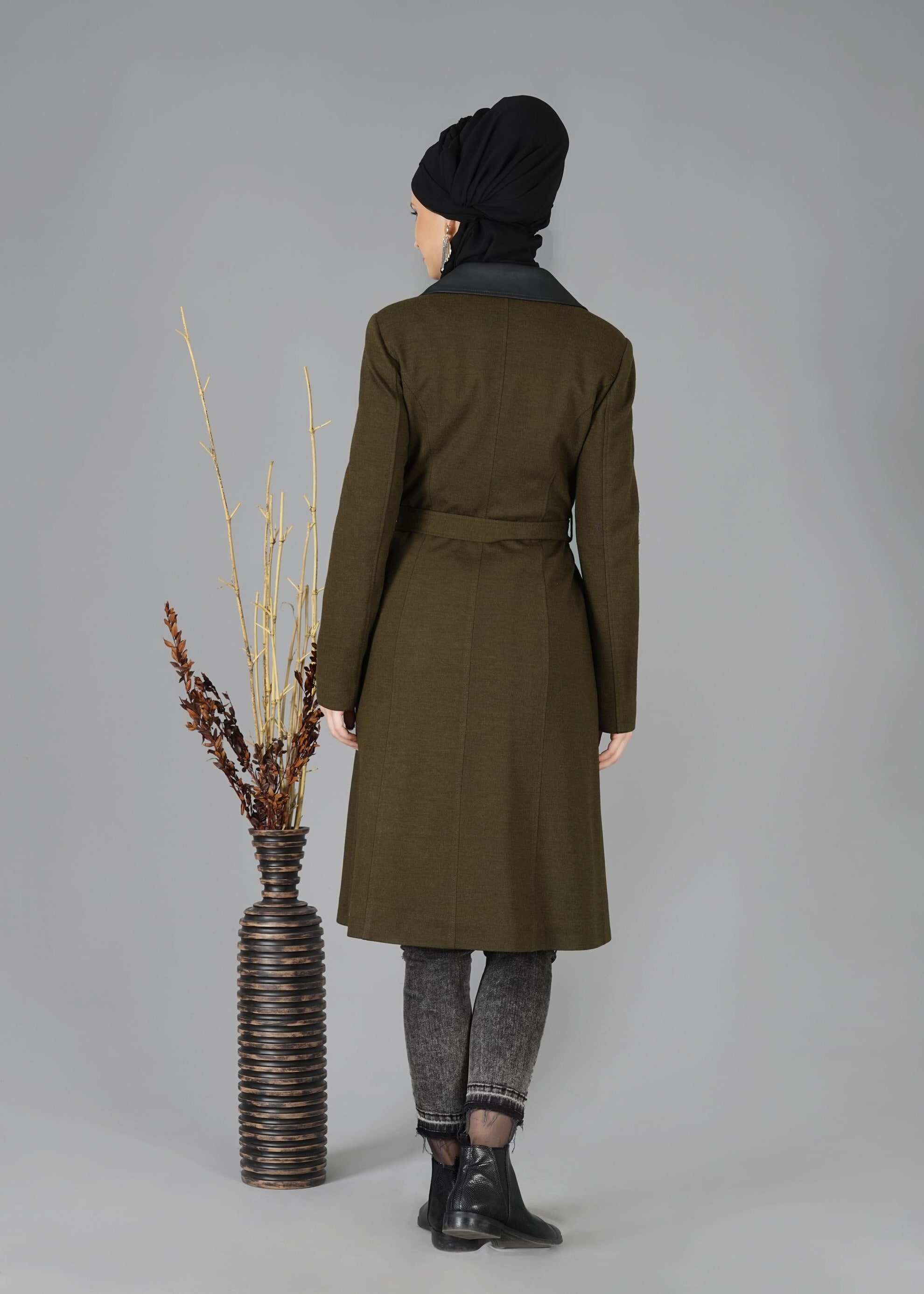 Tesettür giyim HAKİ CEP DETAYLI KUŞAKLI KABAN 9529