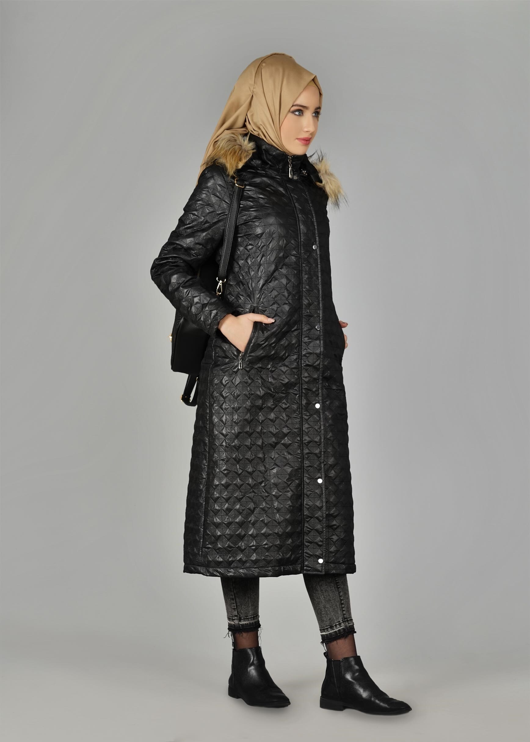 Tesettür giyim SİYAH 9532 KABAN