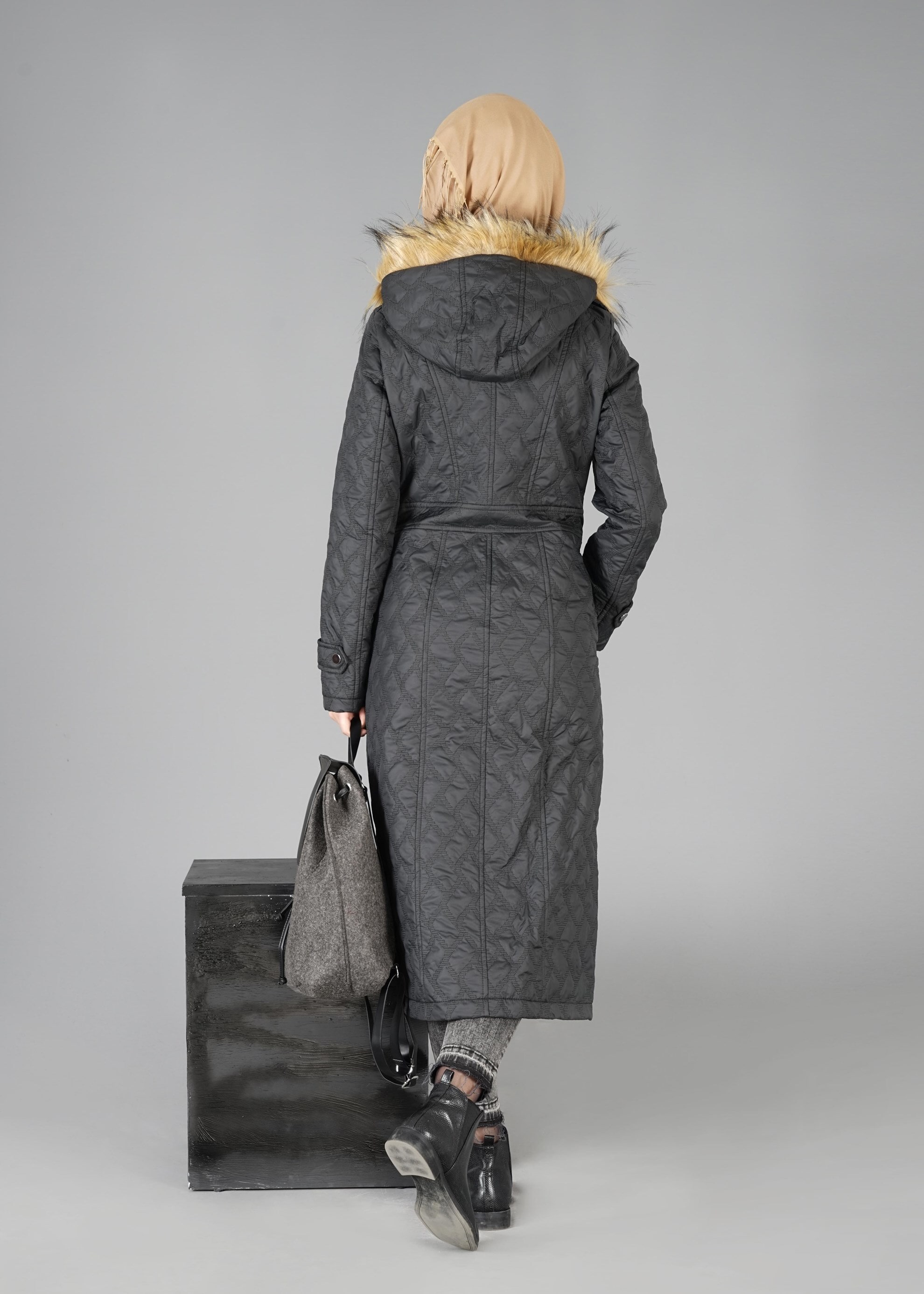 Tesettür giyim SİYAH 9533 KABAN