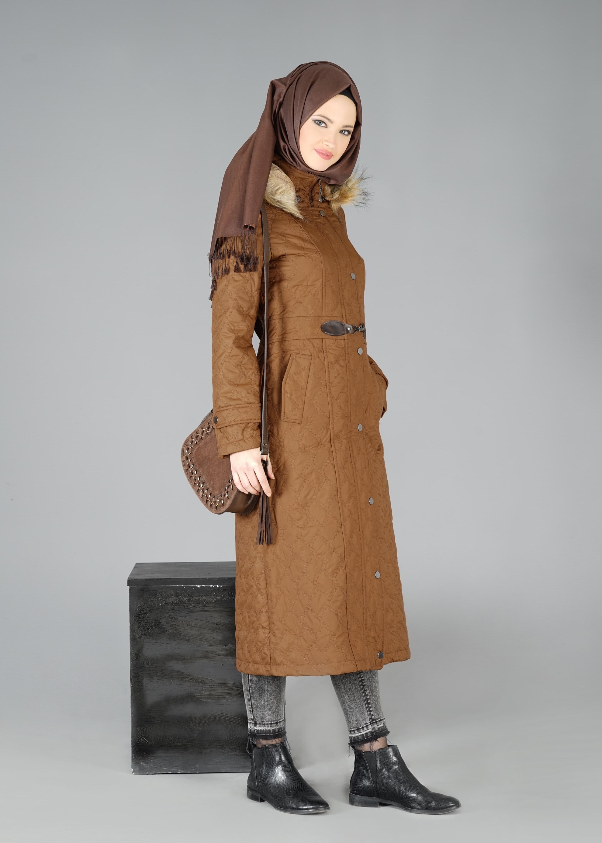 Tesettür giyim TABA 9533 KABAN
