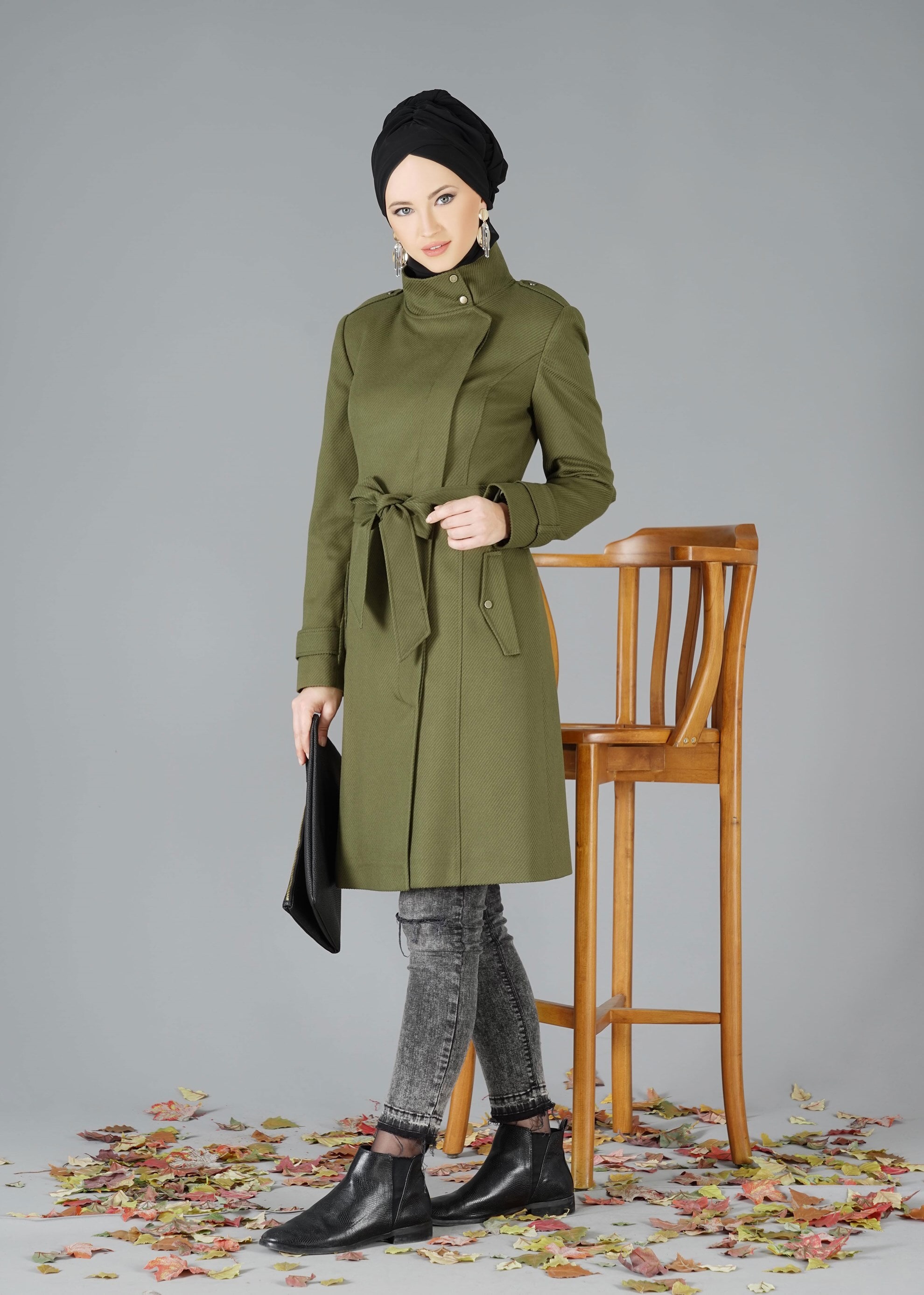 Tesettür giyim HAKİ ANVELOP KESİM KUŞAKLI KABAN 9536 