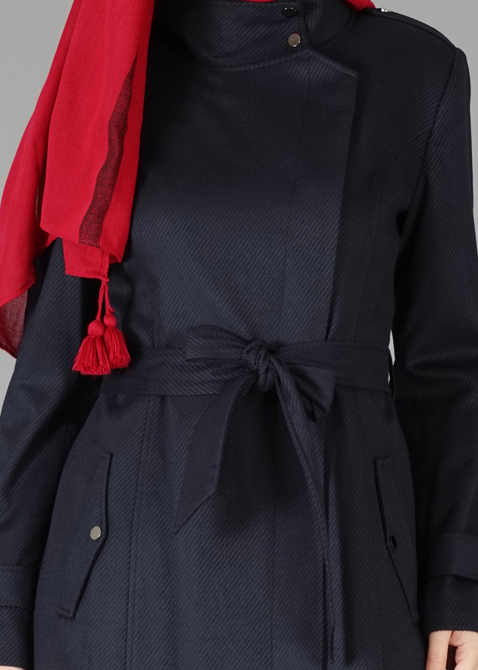 Tesettür giyim LACİVERT ANVELOP KESİM KUŞAKLI KABAN 9536 