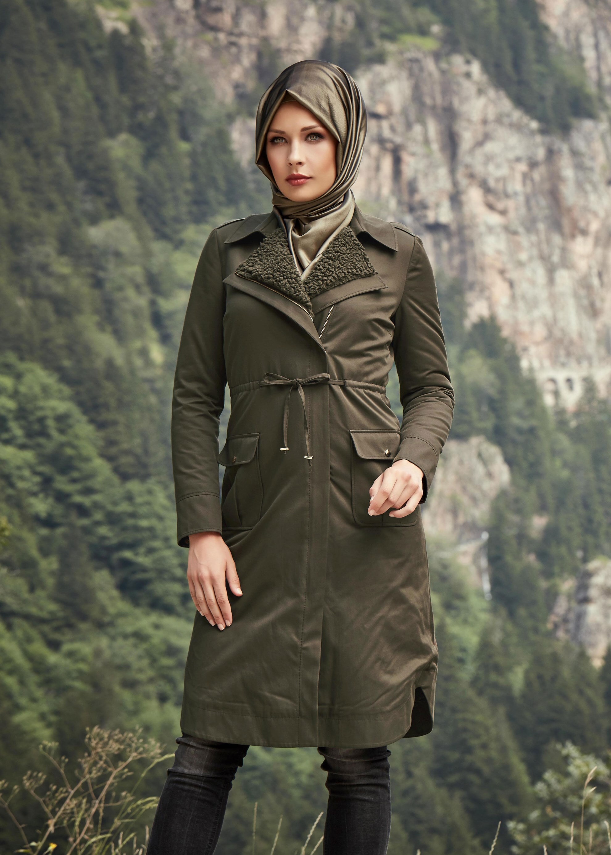 Tesettür giyim HAKİ BELİ İPLİ CEPLİ PAMUK KABAN 9541