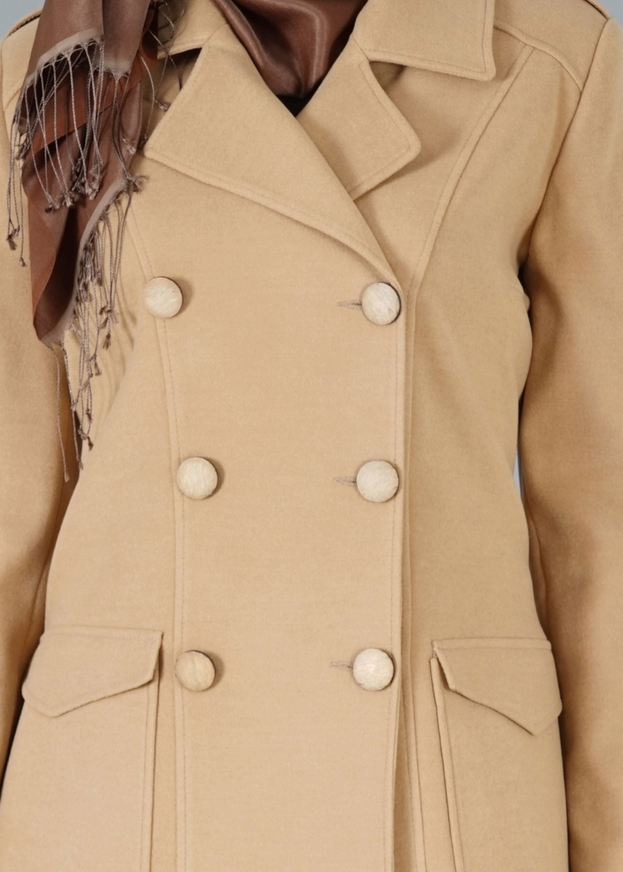 Tesettür giyim KAHVE KRUVAZE YAKA DÜĞMELİ KABAN 9550