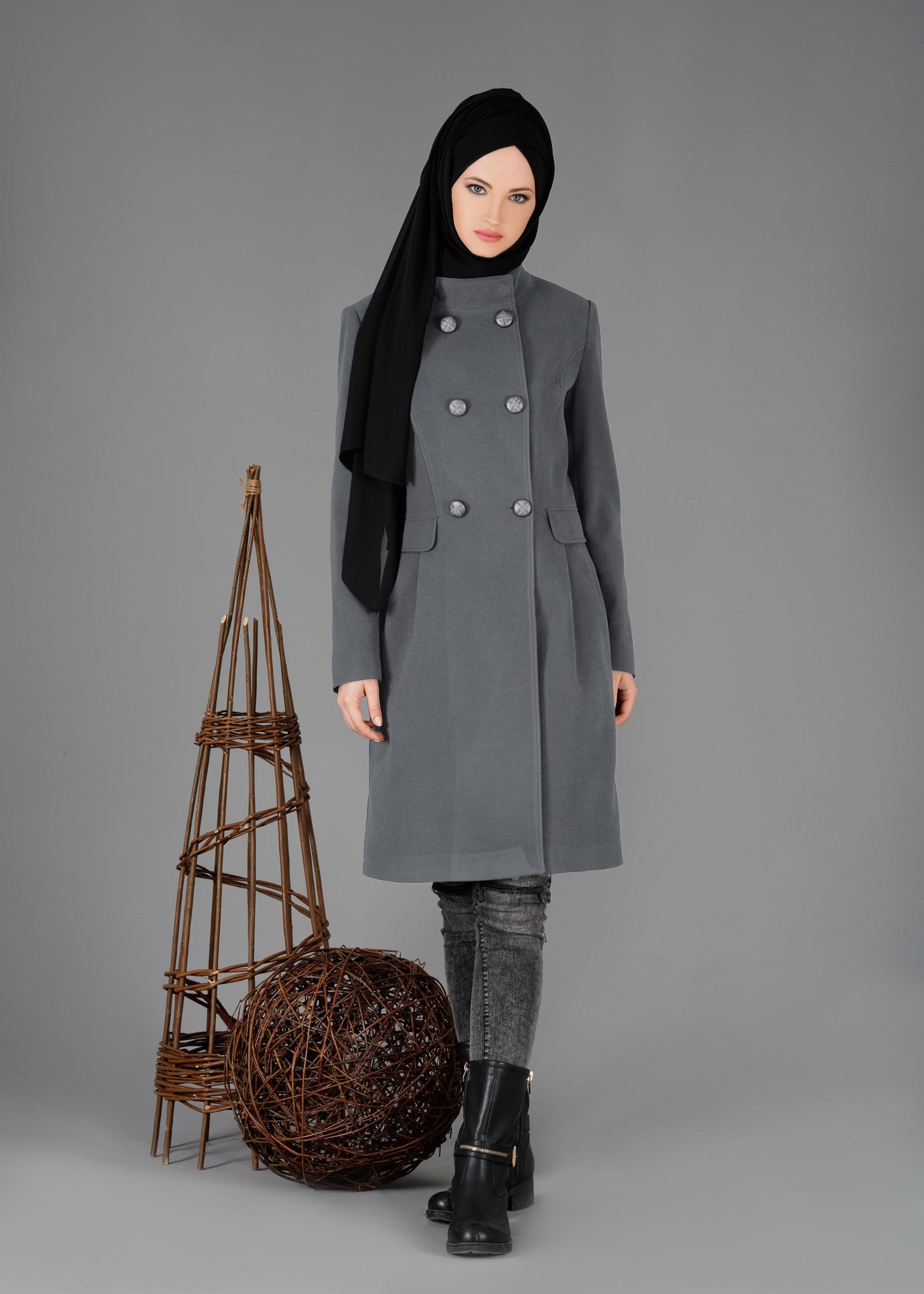 Tesettür giyim GRİ HAKİM YAKA DÜĞMELİ KABAN 9551