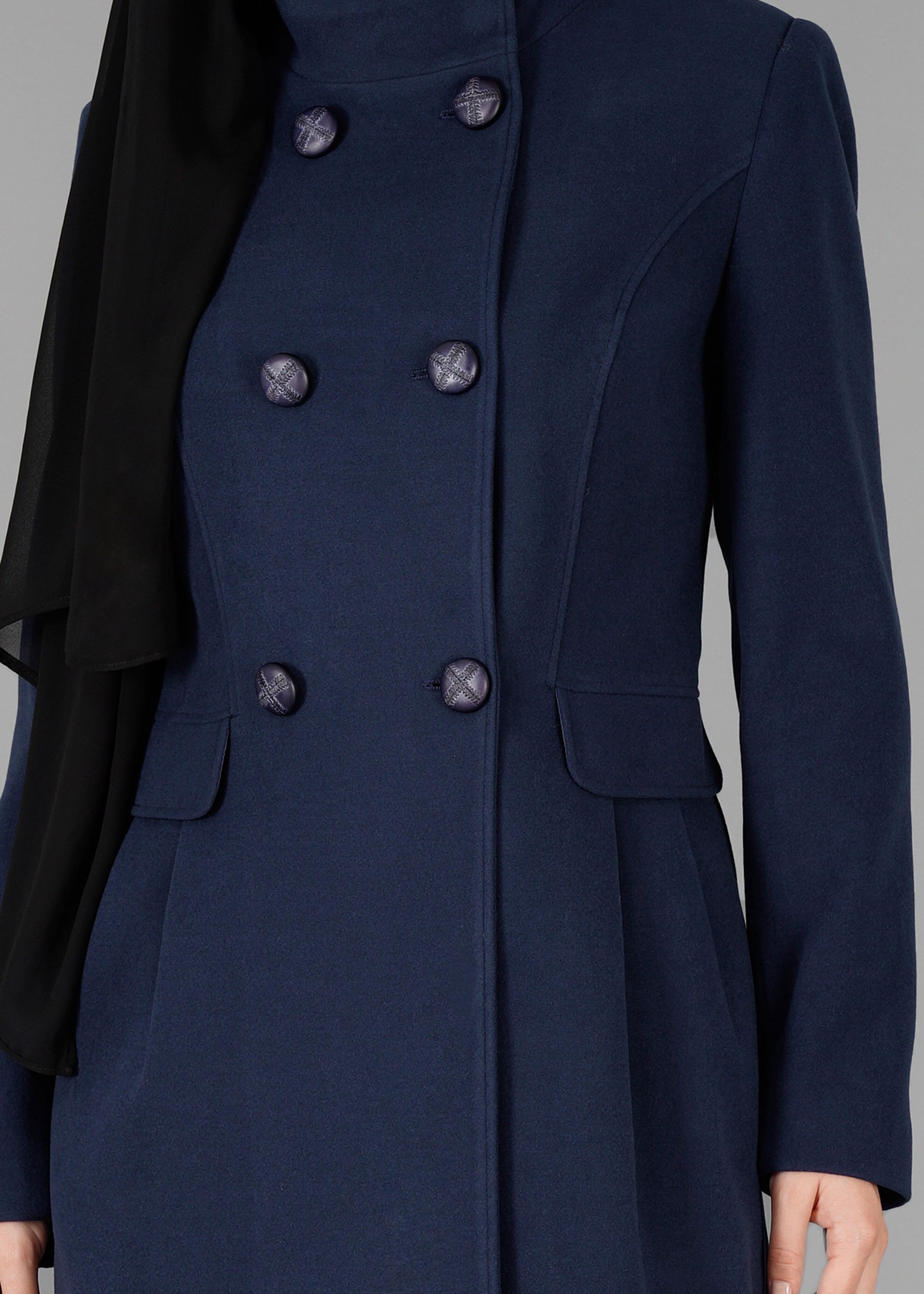 Tesettür giyim LACİVERT HAKİM YAKA DÜĞMELİ KABAN 9551