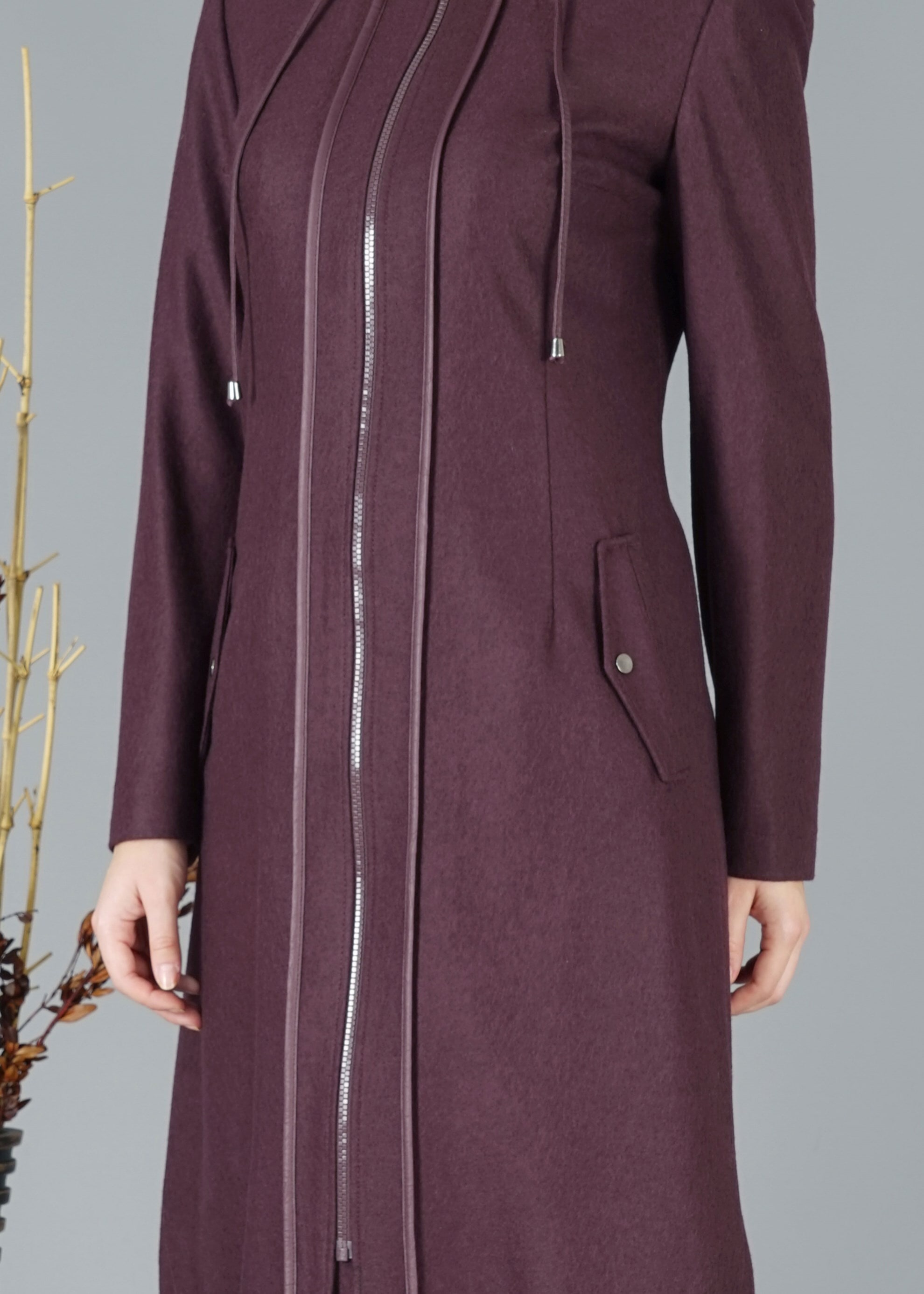 Tesettür giyim MÜRDÜM KAPÜŞONLU ŞERİT DETAYLI KABAN 9552