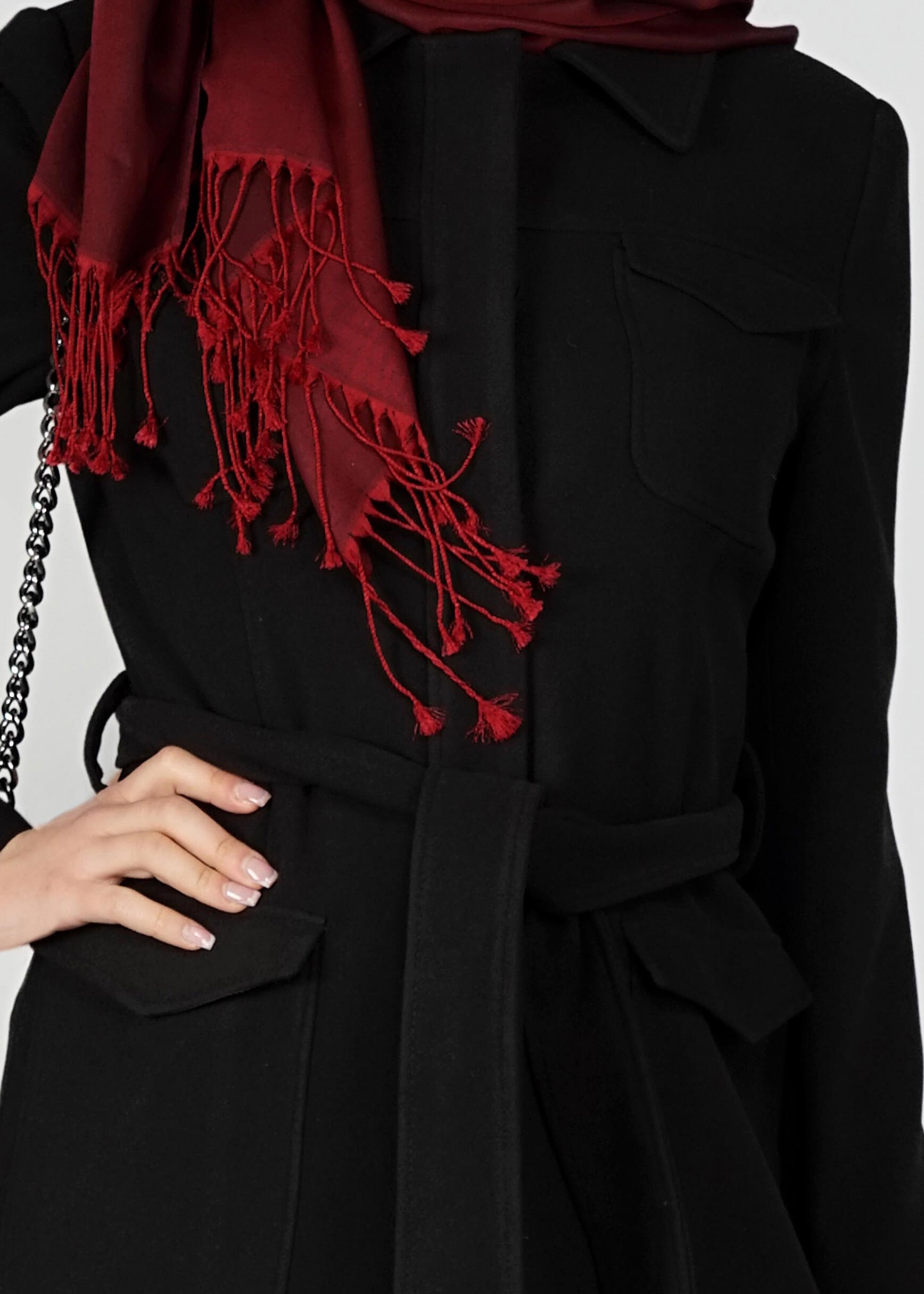 Tesettür giyim SİYAH GİZLİ DÜĞMELİ KABAN 9558 