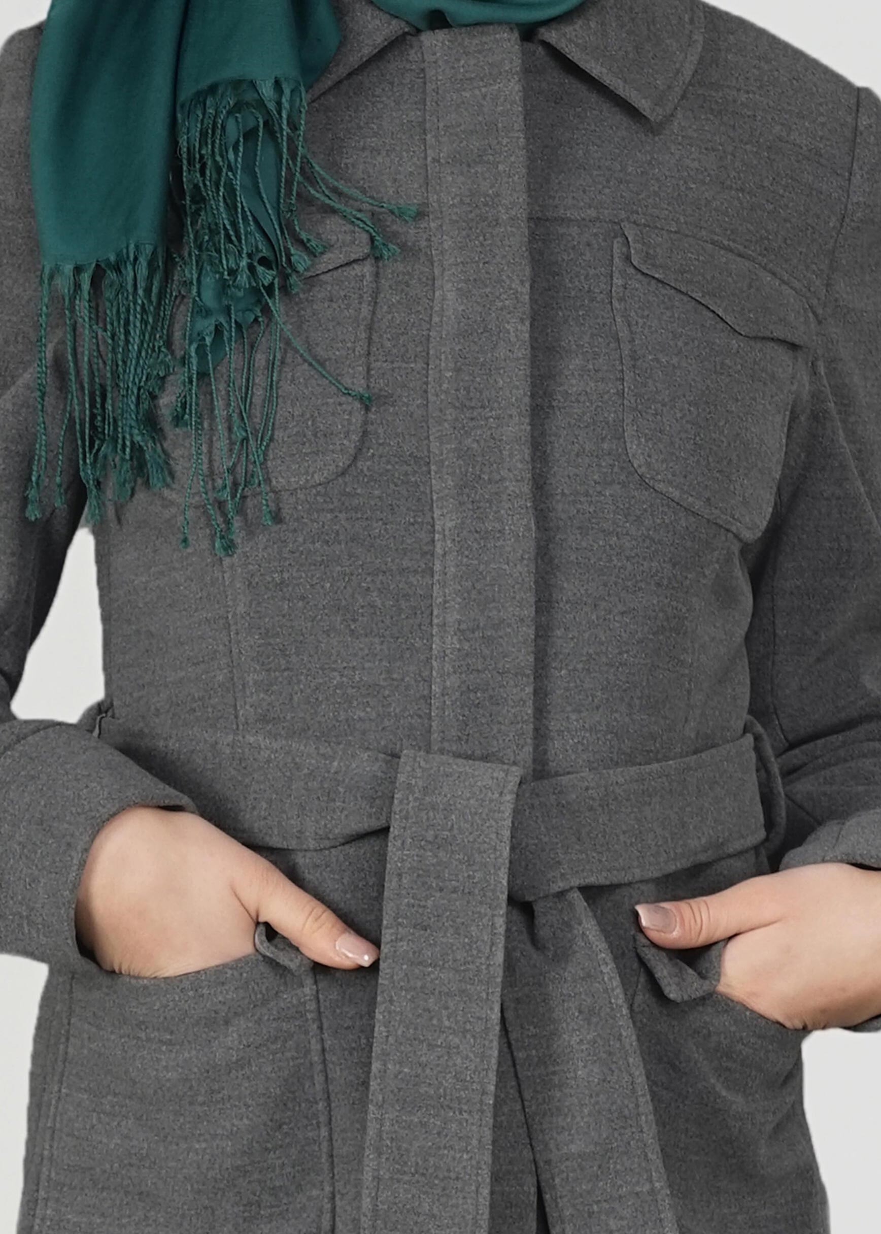 Tesettür giyim GRİ GİZLİ DÜĞMELİ KABAN 9558 