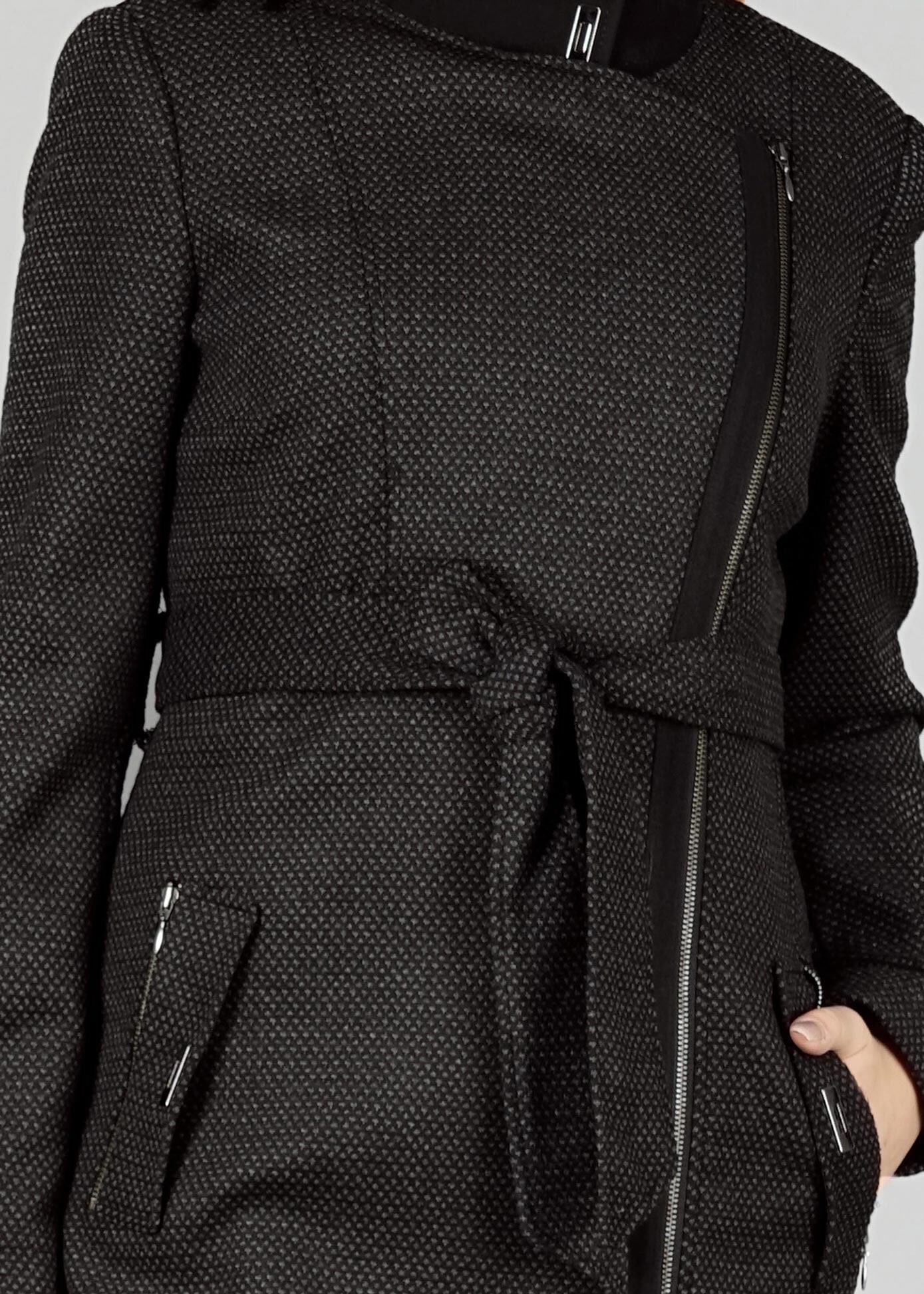 Tesettür giyim SİYAH DESENLİ KABAN 9560