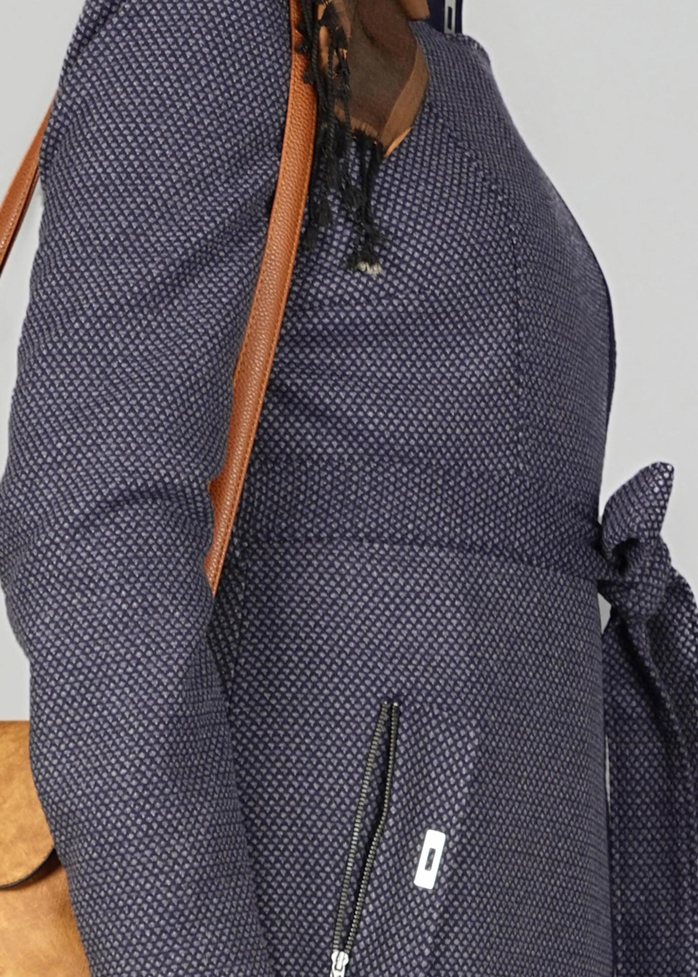 Tesettür giyim LACİVERT DESENLİ KABAN 9560