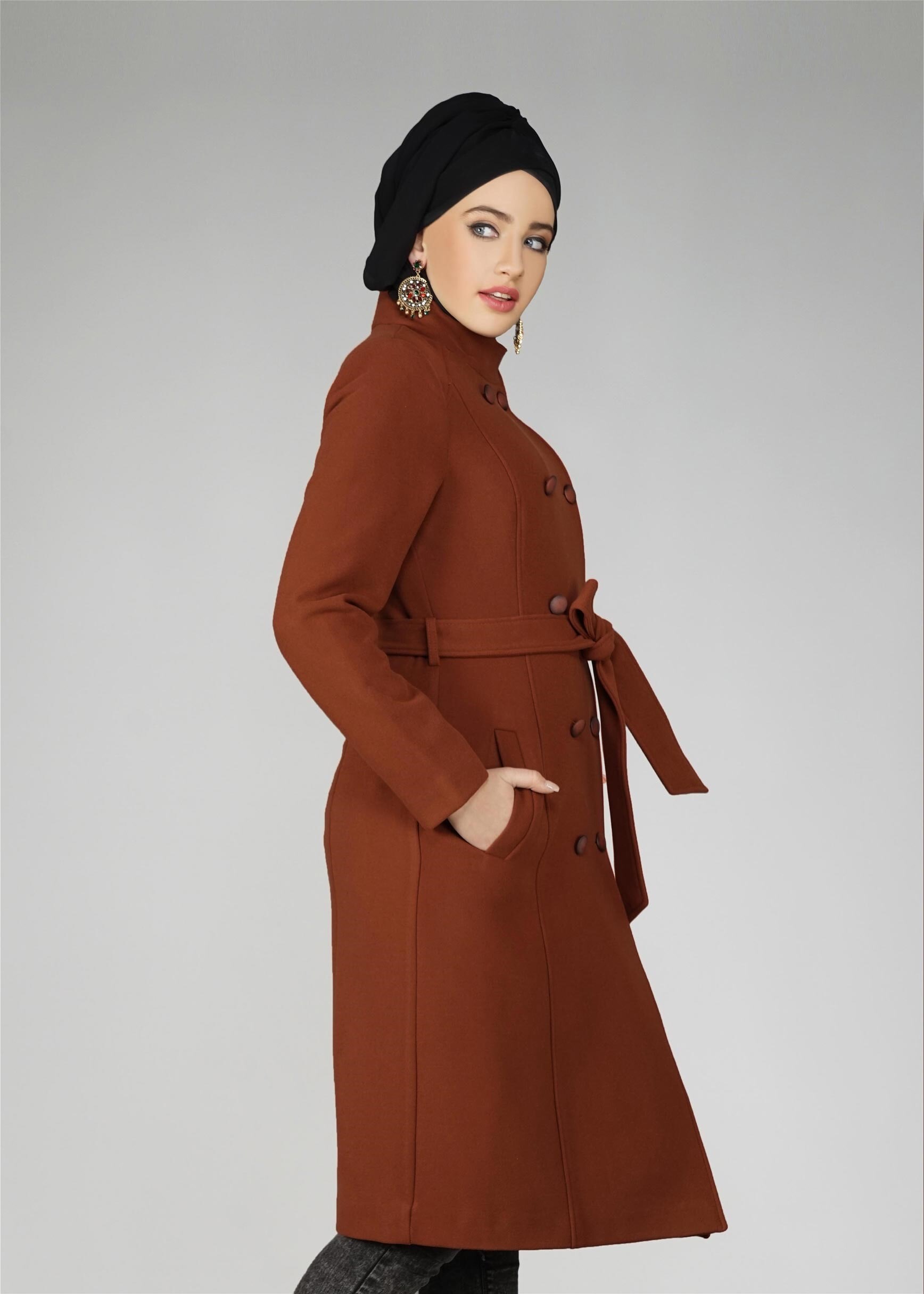 Tesettür giyim TURUNCU HAKİM YAKA DÜĞMELİ KABAN 9564