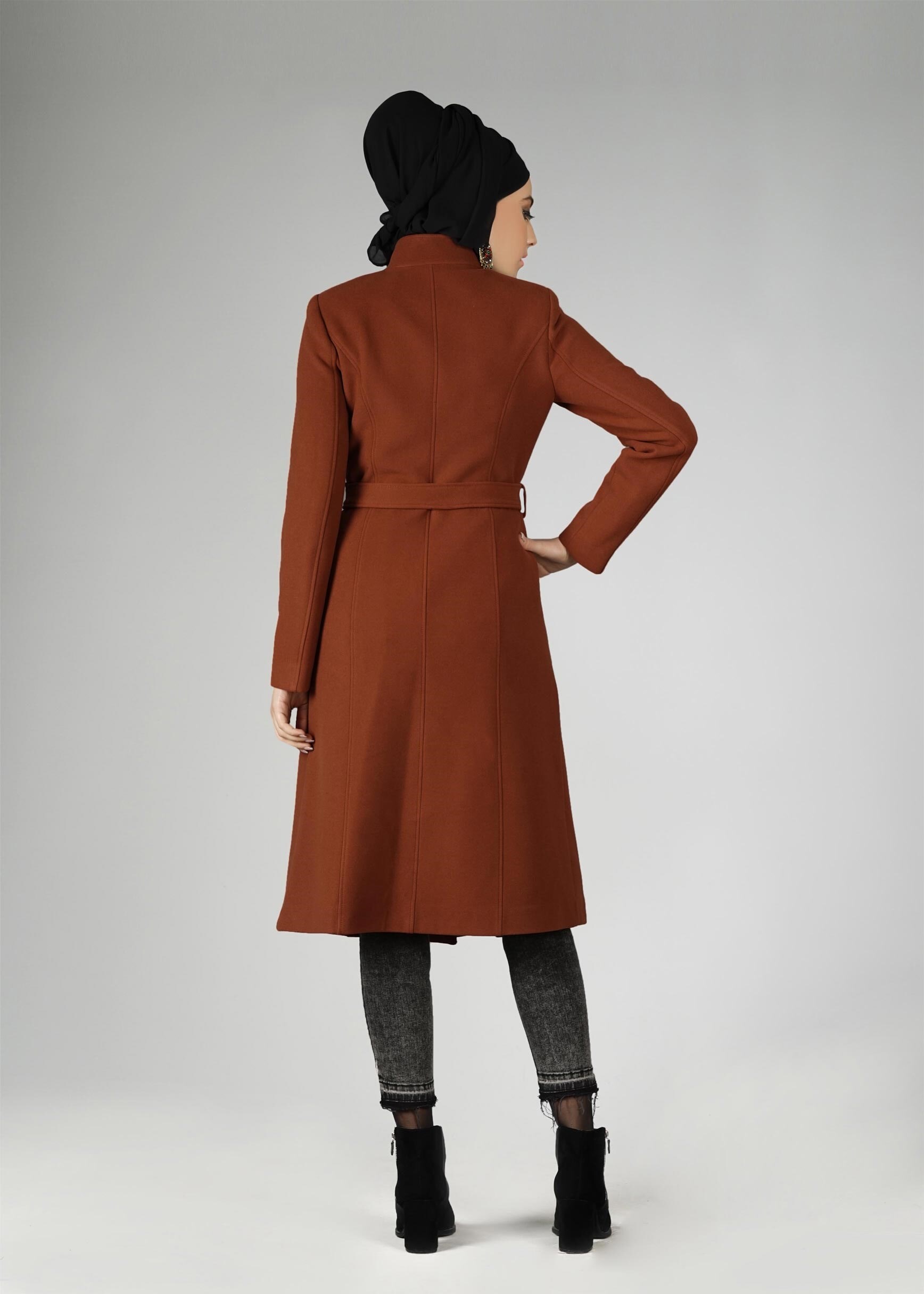 Tesettür giyim TURUNCU HAKİM YAKA DÜĞMELİ KABAN 9564