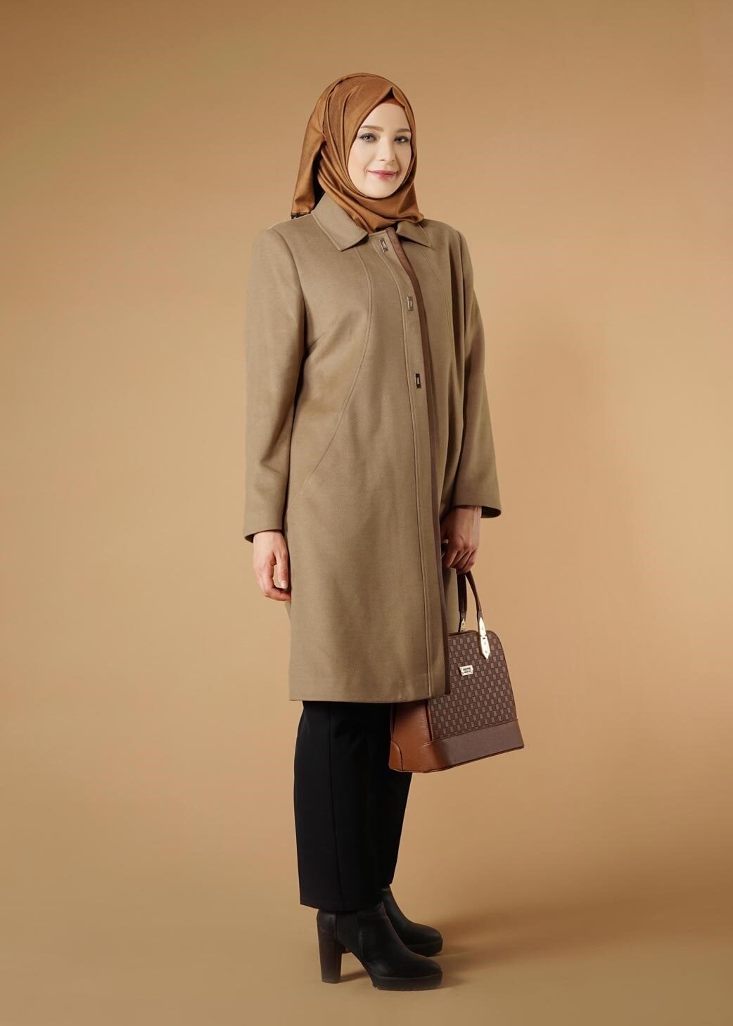 Tesettür giyim BEJ 9575 KABAN