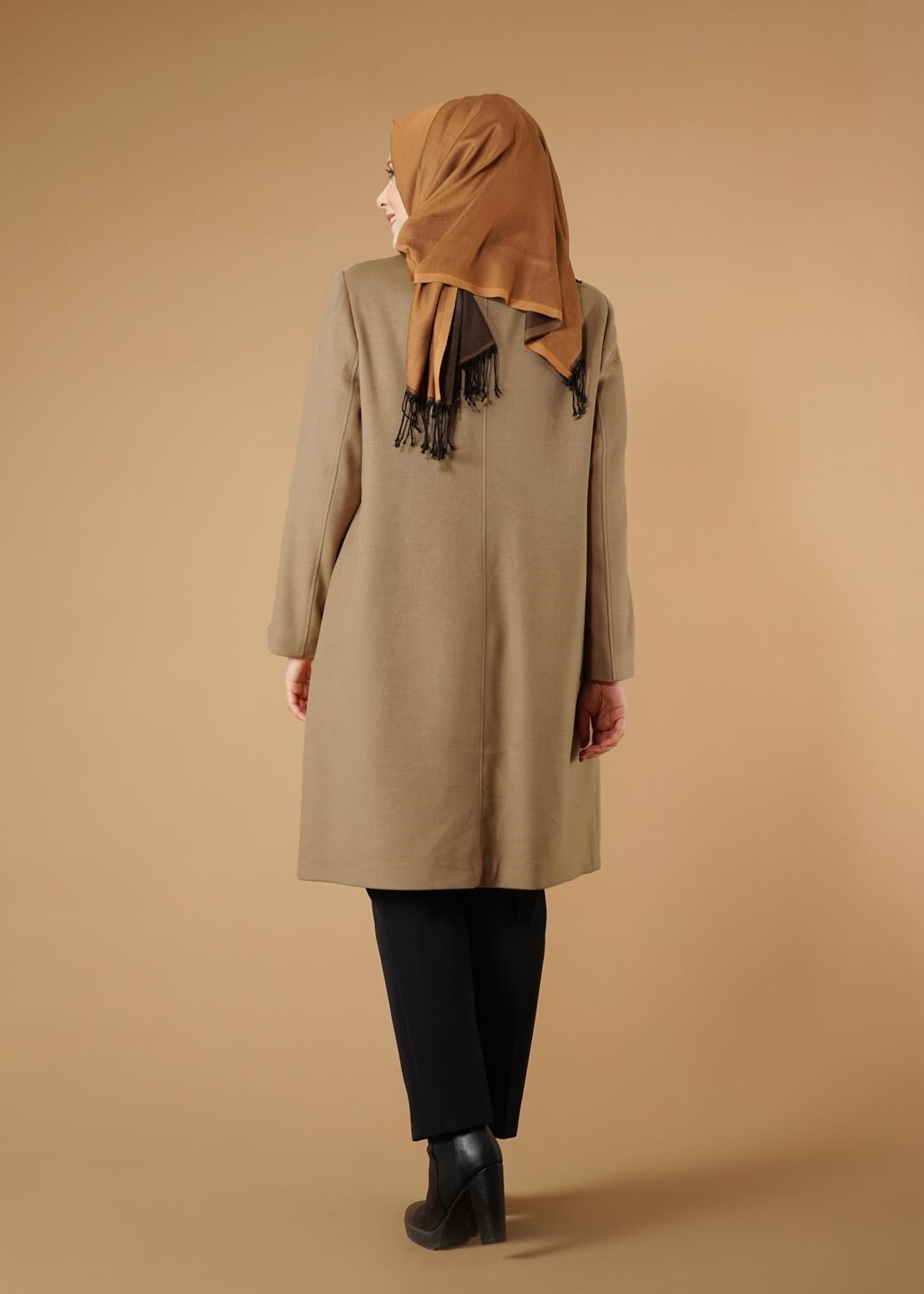 Tesettür giyim BEJ 9575 KABAN