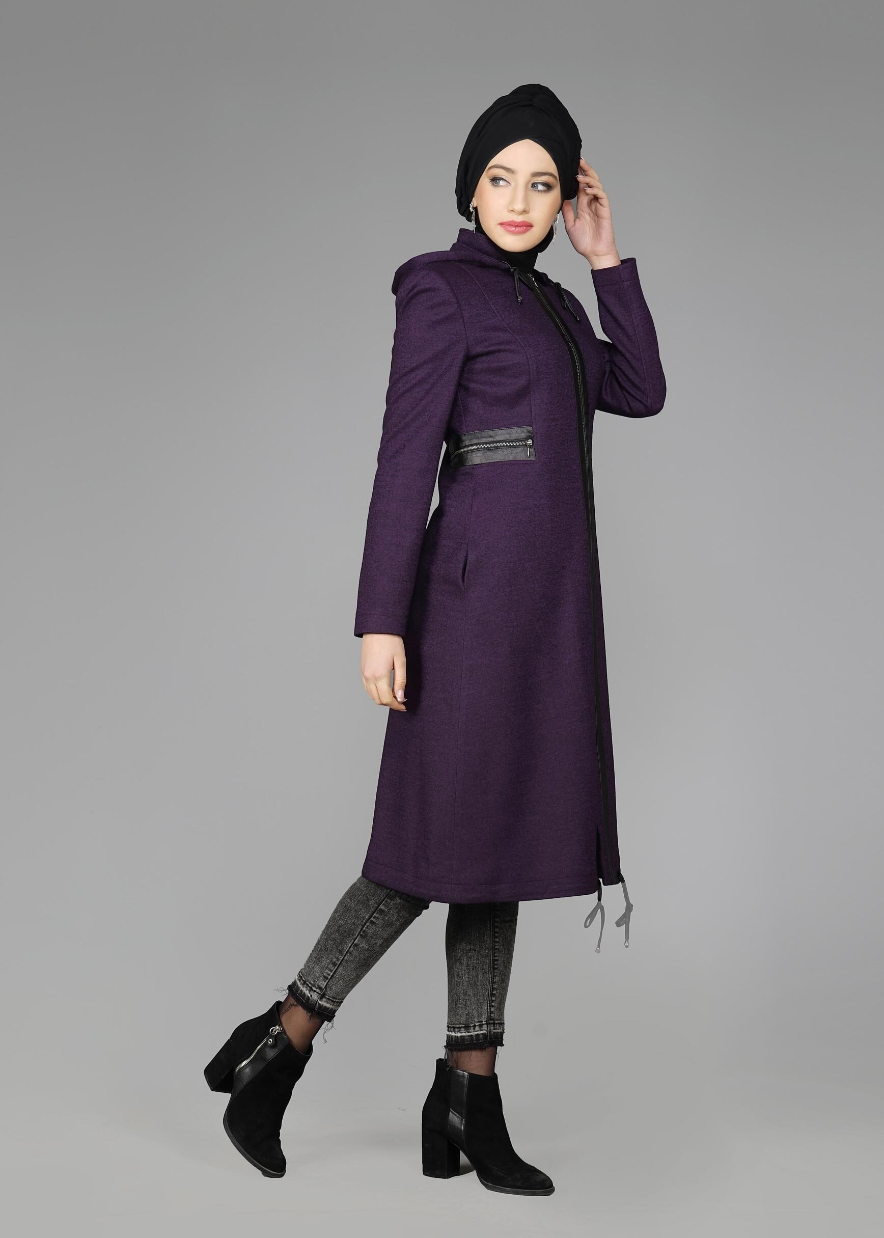 Tesettür giyim MOR KAPÜŞONLU FERMUARLI KABAN 9580