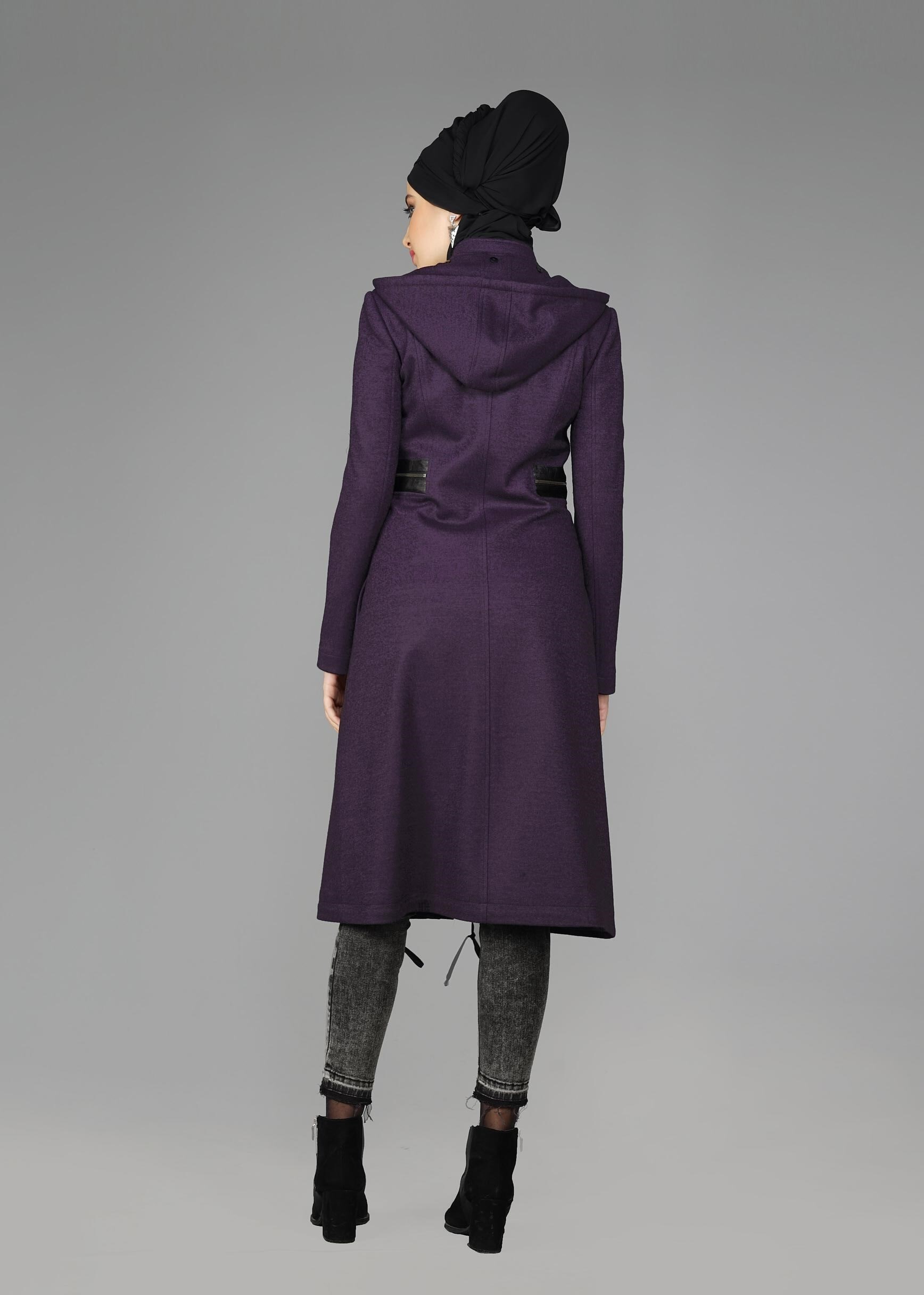 Tesettür giyim MOR KAPÜŞONLU FERMUARLI KABAN 9580