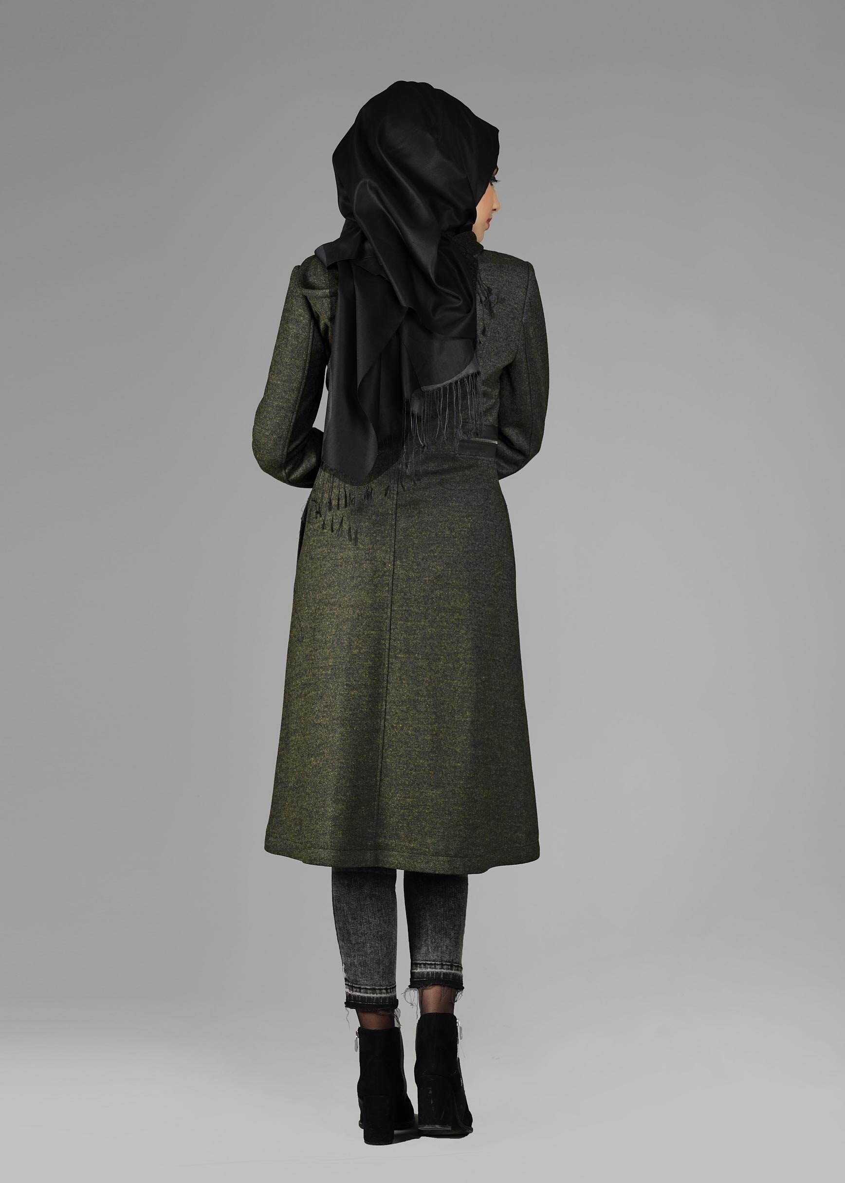 Tesettür giyim YEŞİL KAPÜŞONLU FERMUARLI KABAN 9580