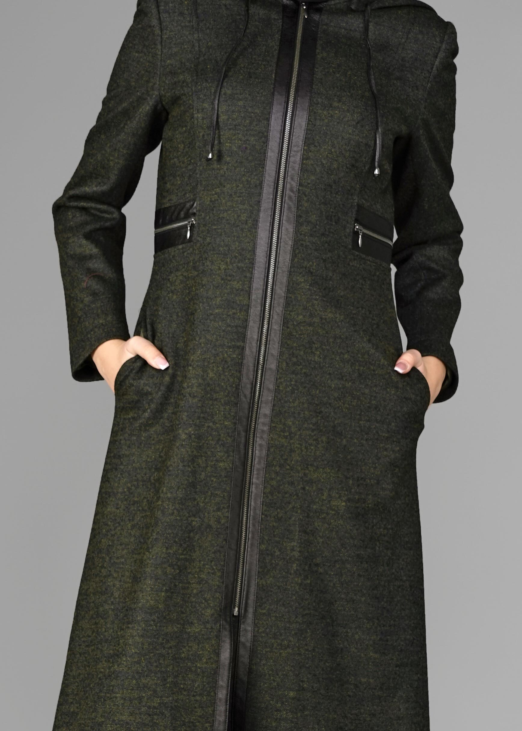 Tesettür giyim YEŞİL KAPÜŞONLU FERMUARLI KABAN 9580