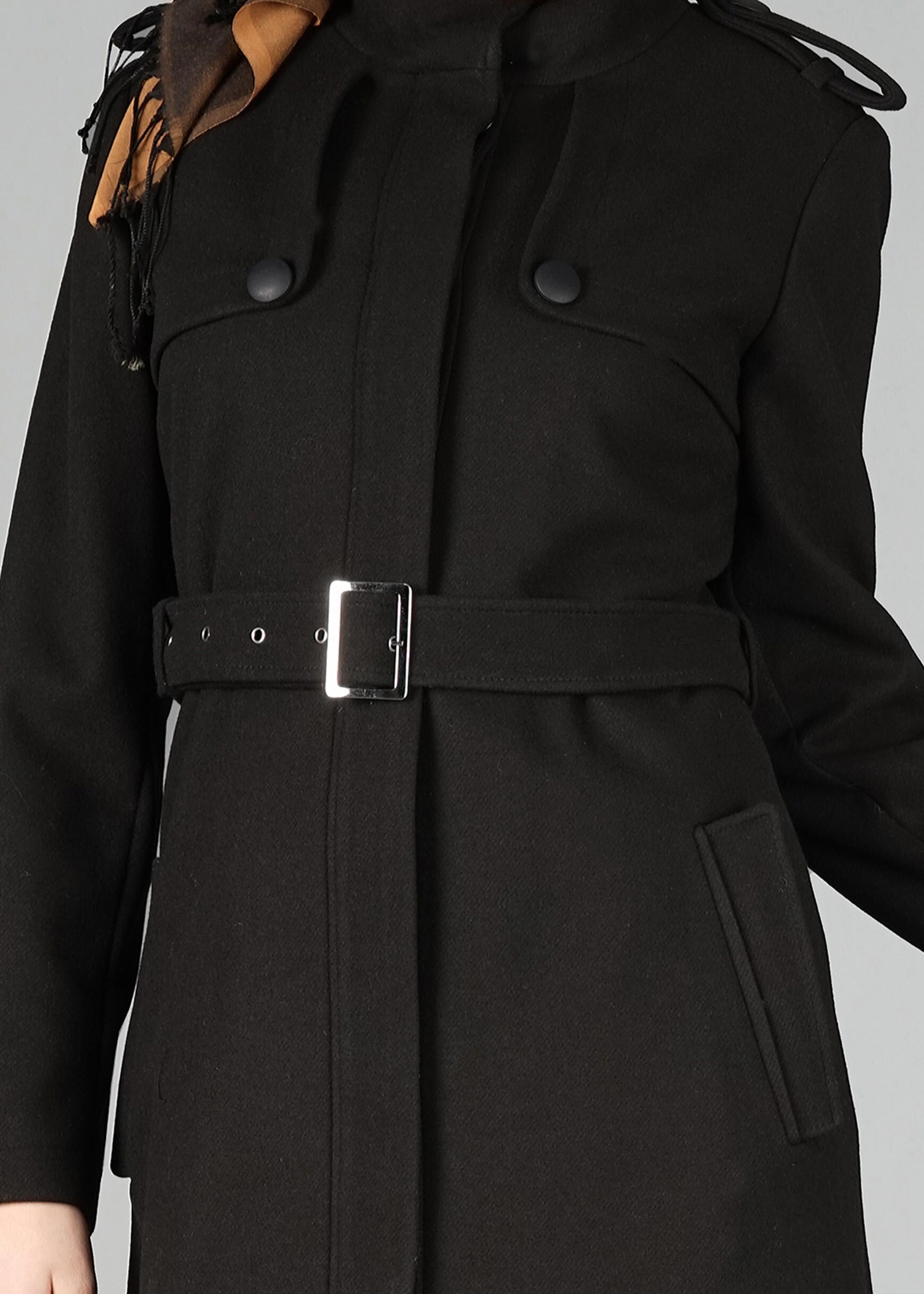 Tesettür giyim SİYAH CEP DETAYLI KEMERLİ KABAN 9584